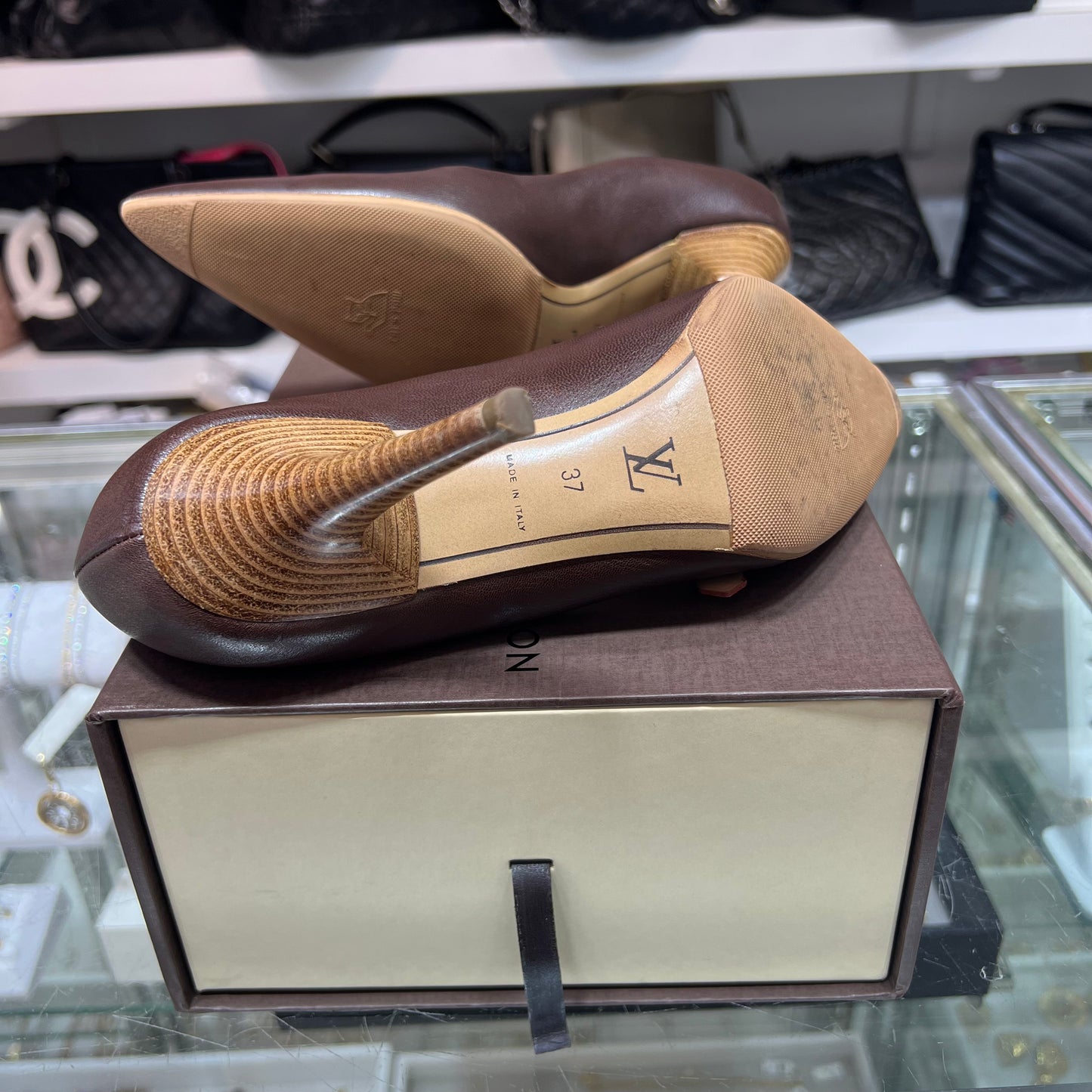 Louis Vuitton Brown Leather Pumps, Size 37