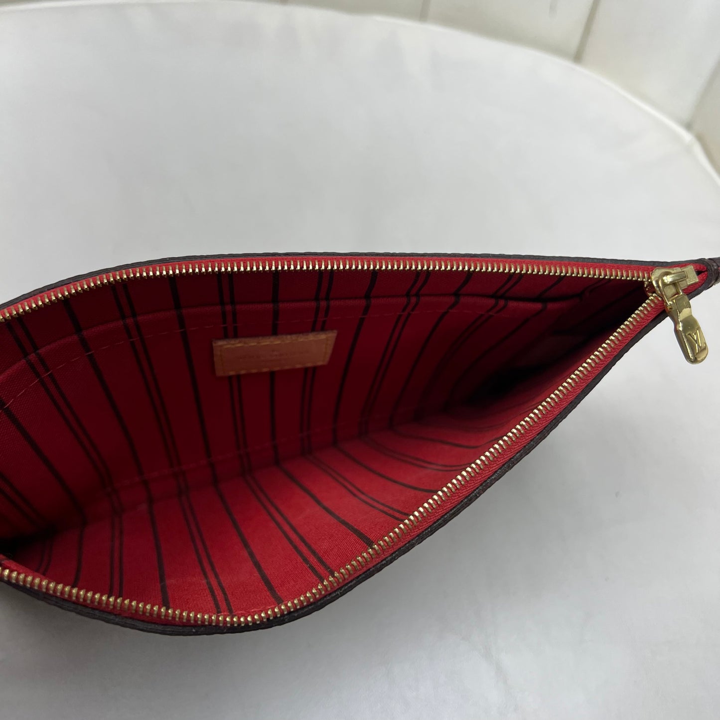 Louis Vuitton Neverfull Pouch Monogram Red