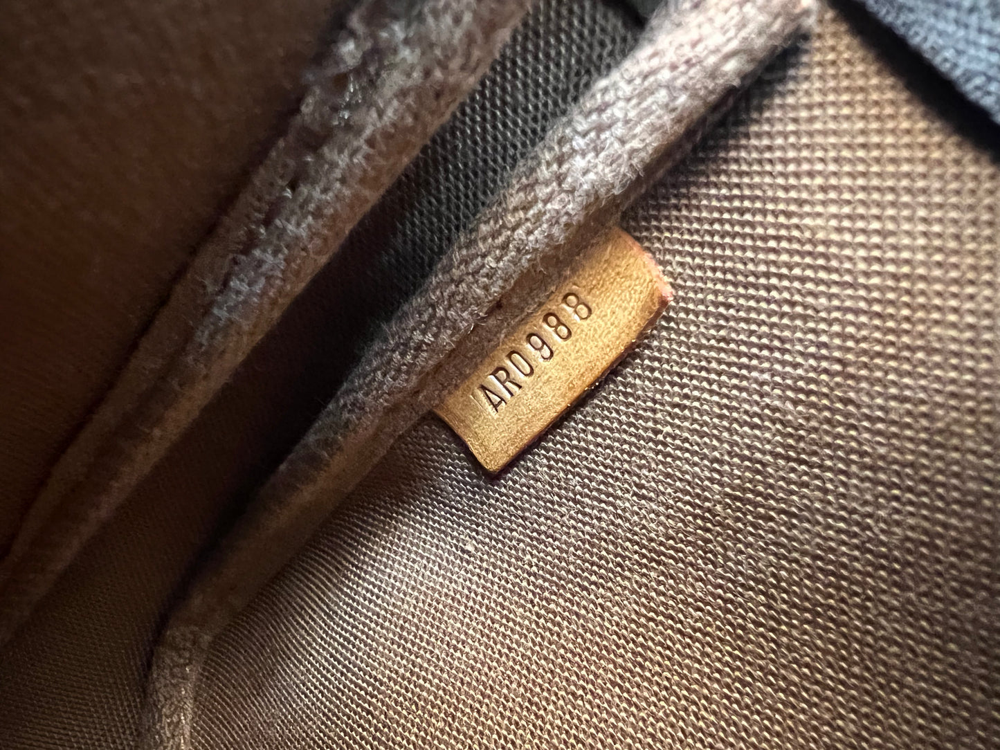 Louis Vuitton Pochette Monogram