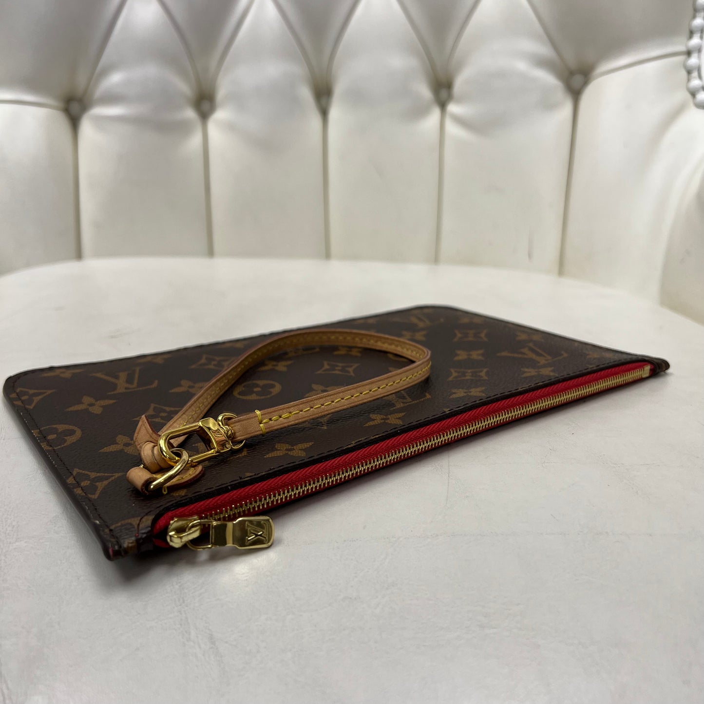 Louis Vuitton Neverfull Pouch Monogram Red