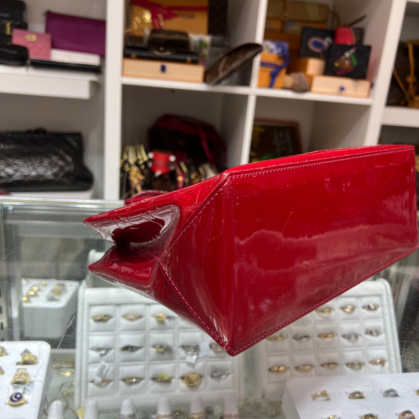 Louis Vuitton Wilshire