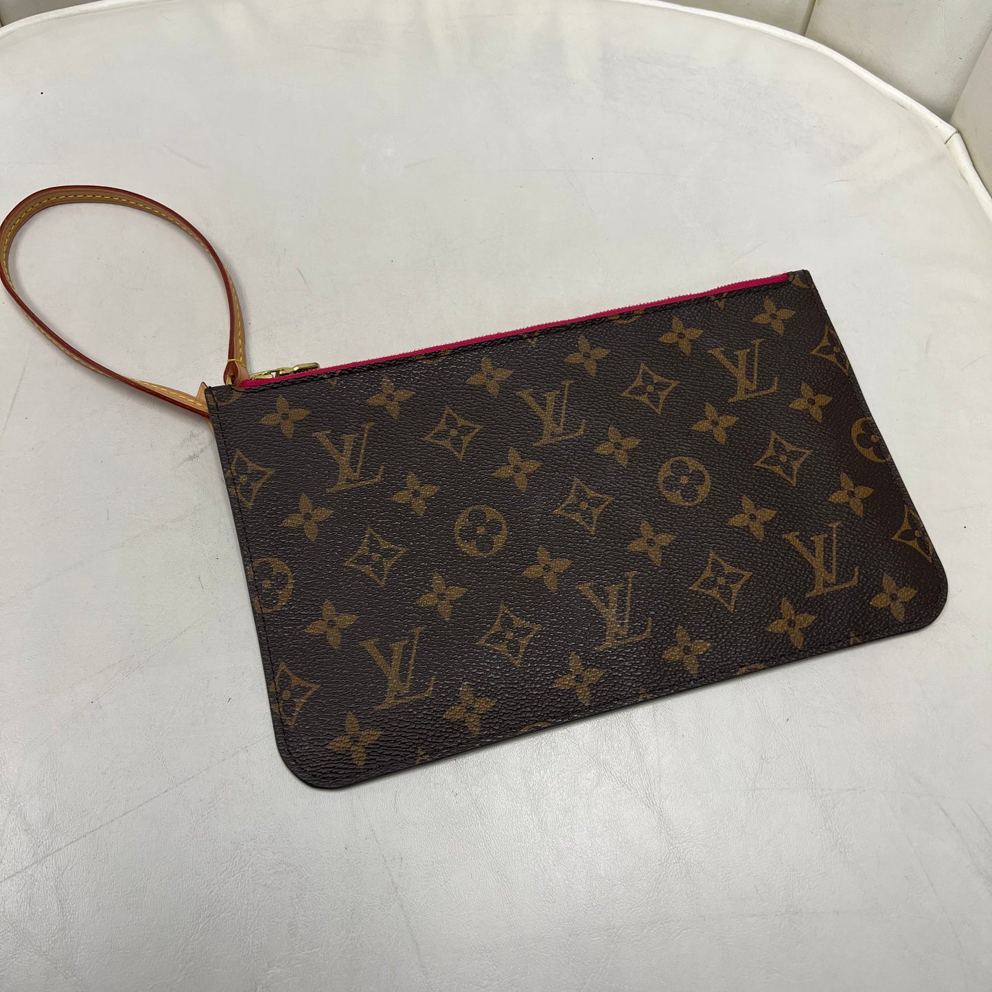 Louis Vuitton Neverfull Pouch Monogram Fuschia