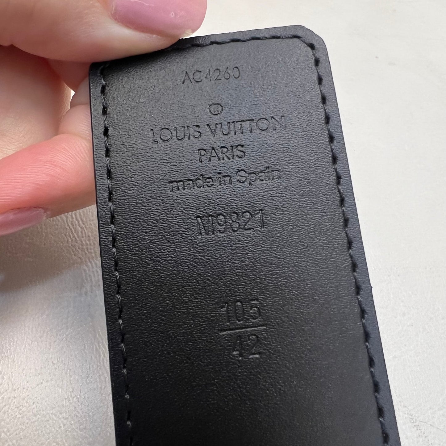 Louis Vuitton Belt Monogram Reversible Size 105