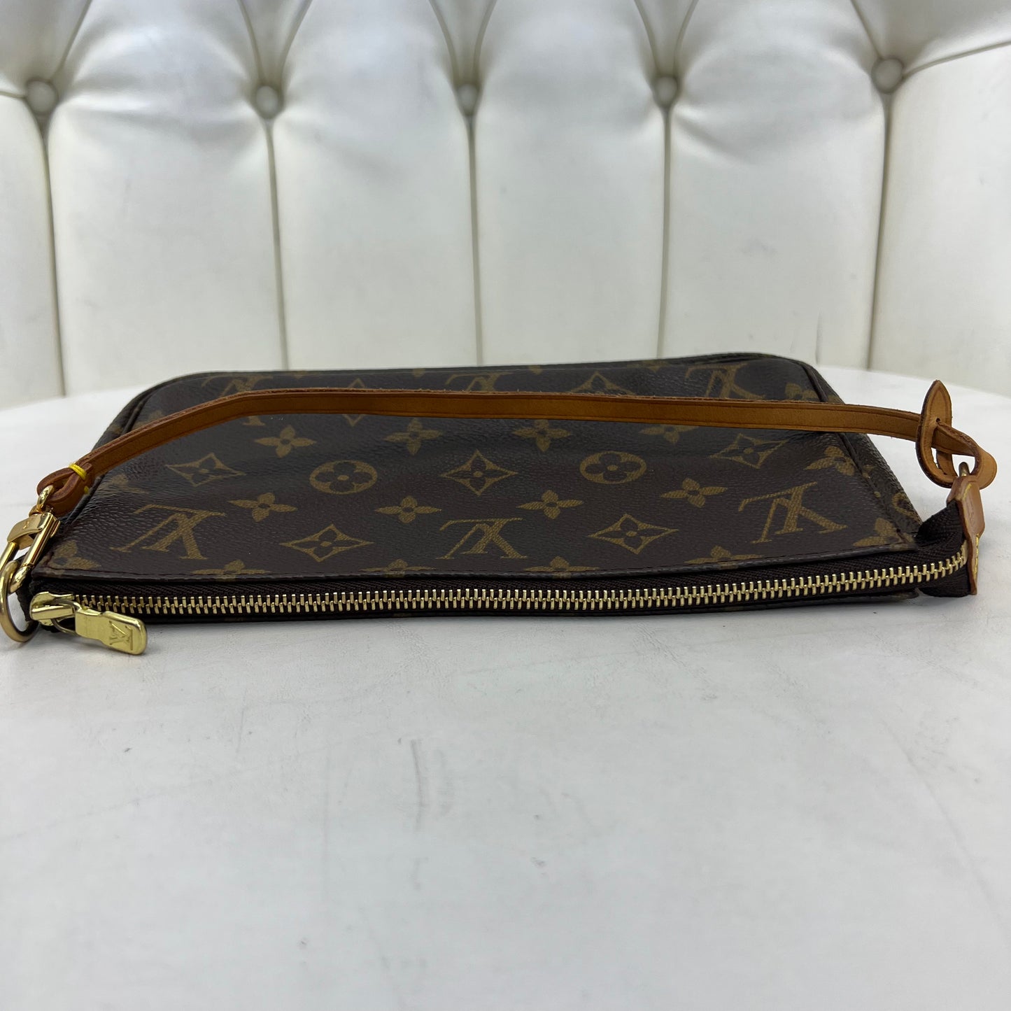 Louis Vuitton Pochette Monogram
