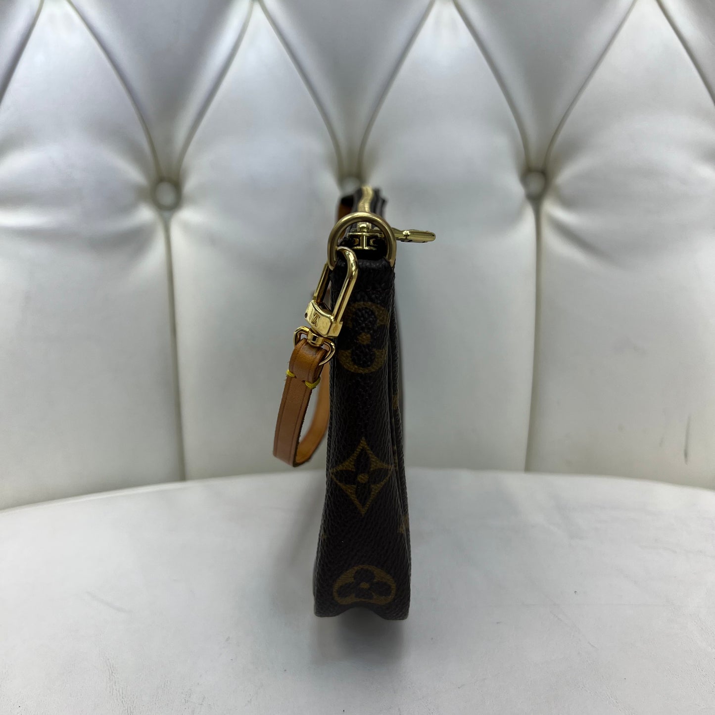 Louis Vuitton Pochette Monogram