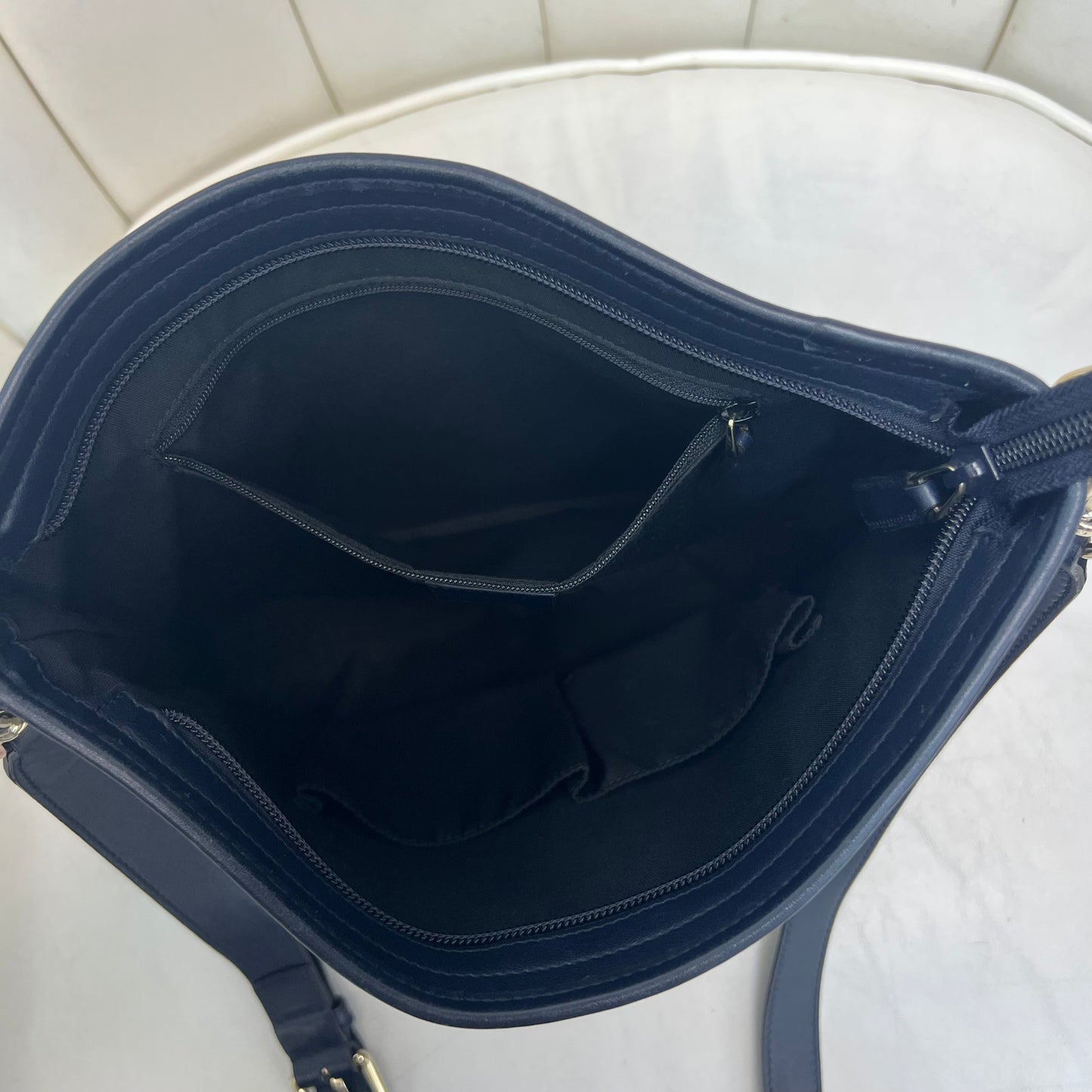 Gucci Messenger Crossbody Navy