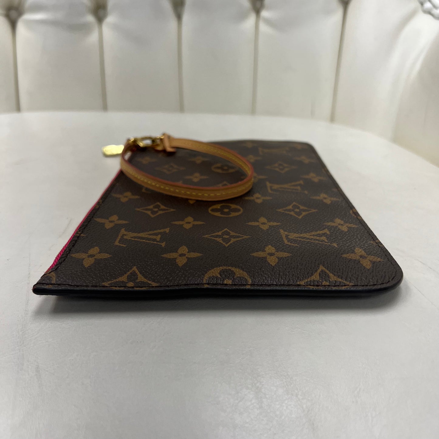 Louis Vuitton Neverfull Pouch Monogram Fuschia