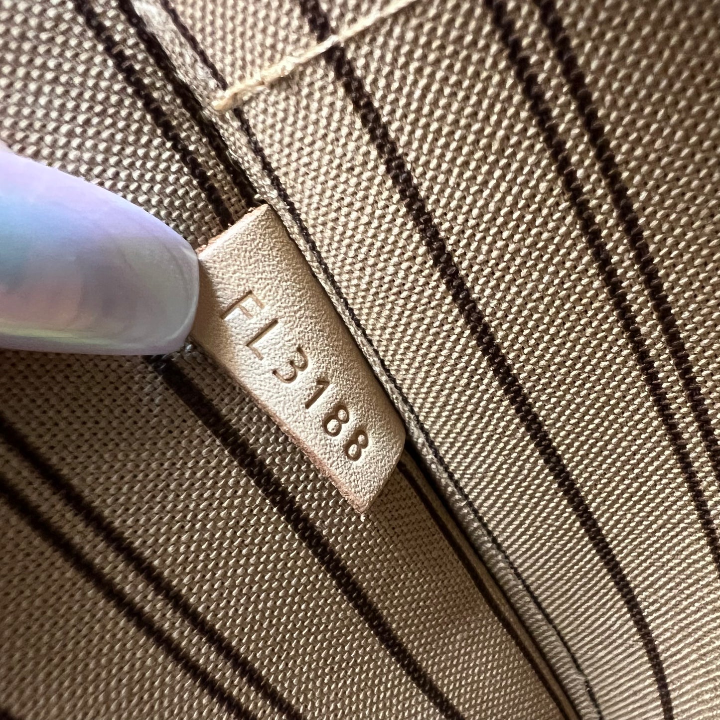 Louis Vuitton Neverfull Pouch Monogram Tan