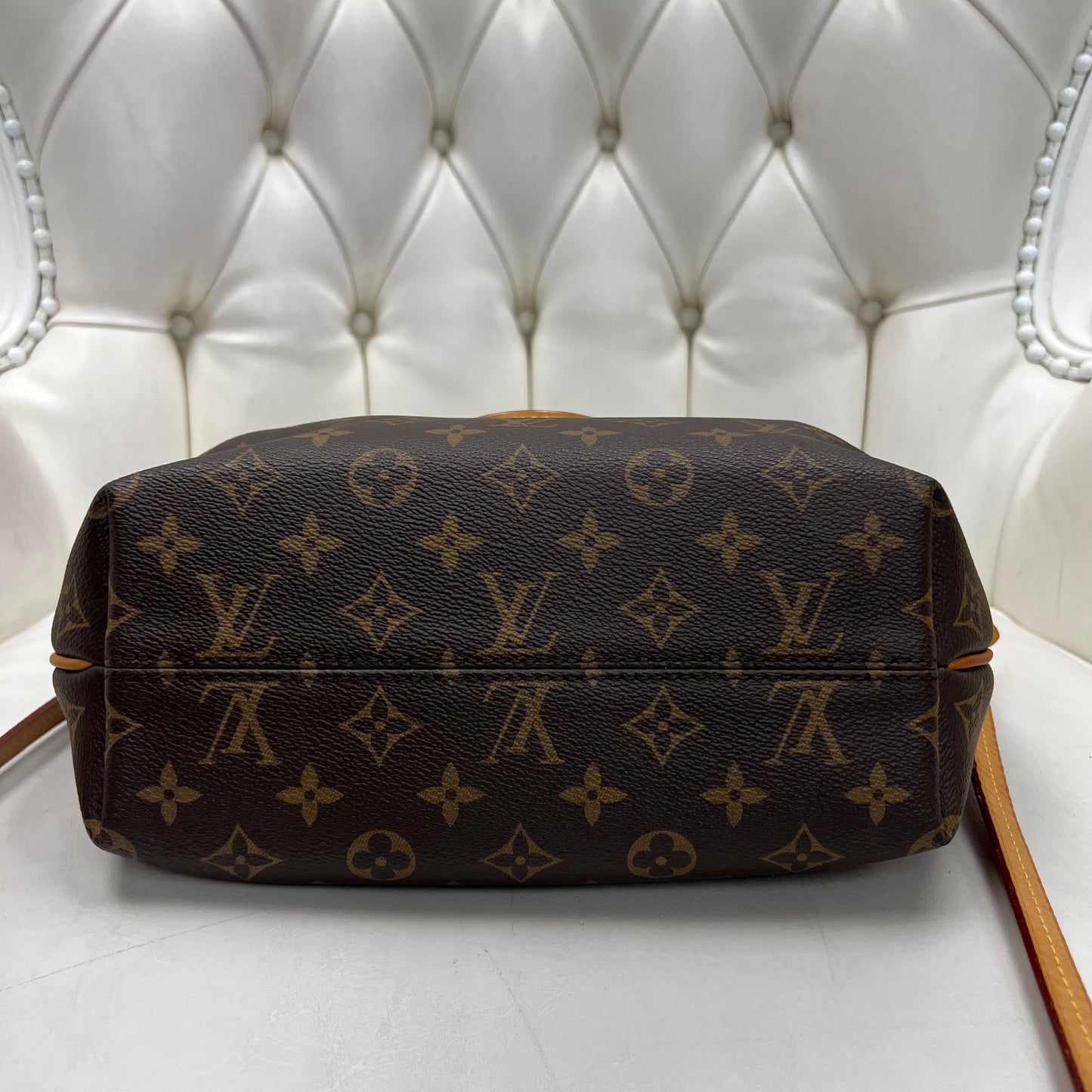 Louis Vuitton Turenne Monogram MM