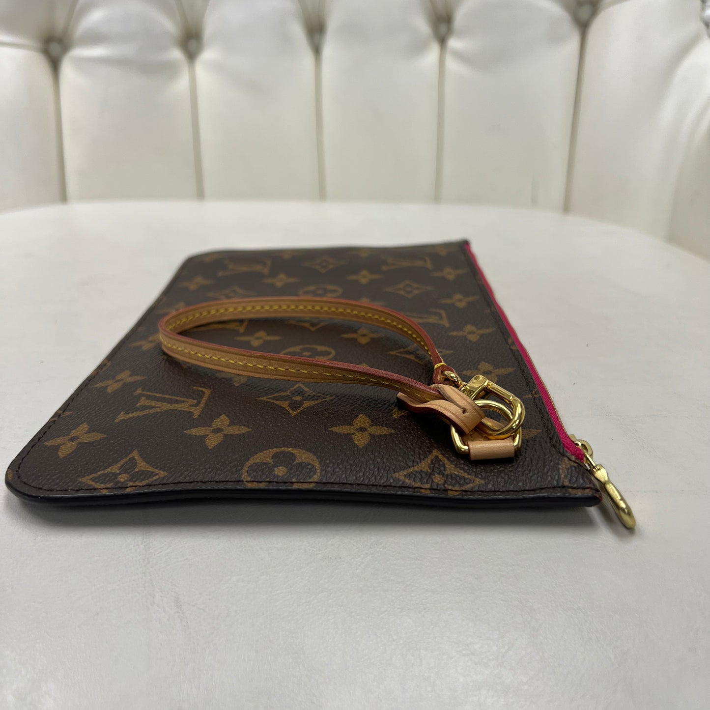 Louis Vuitton Neverfull Pouch Monogram Fuschia