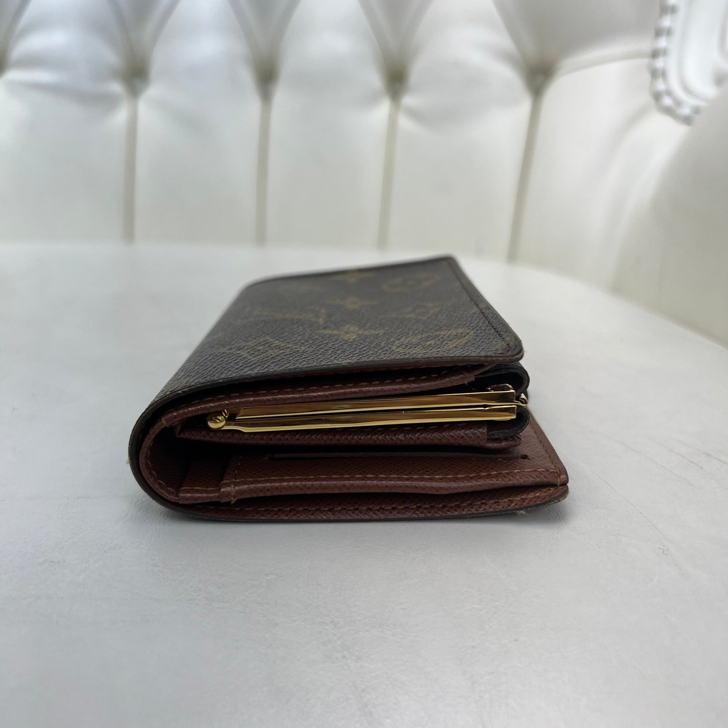 Louis Vuitton Kiss Lock Compact
