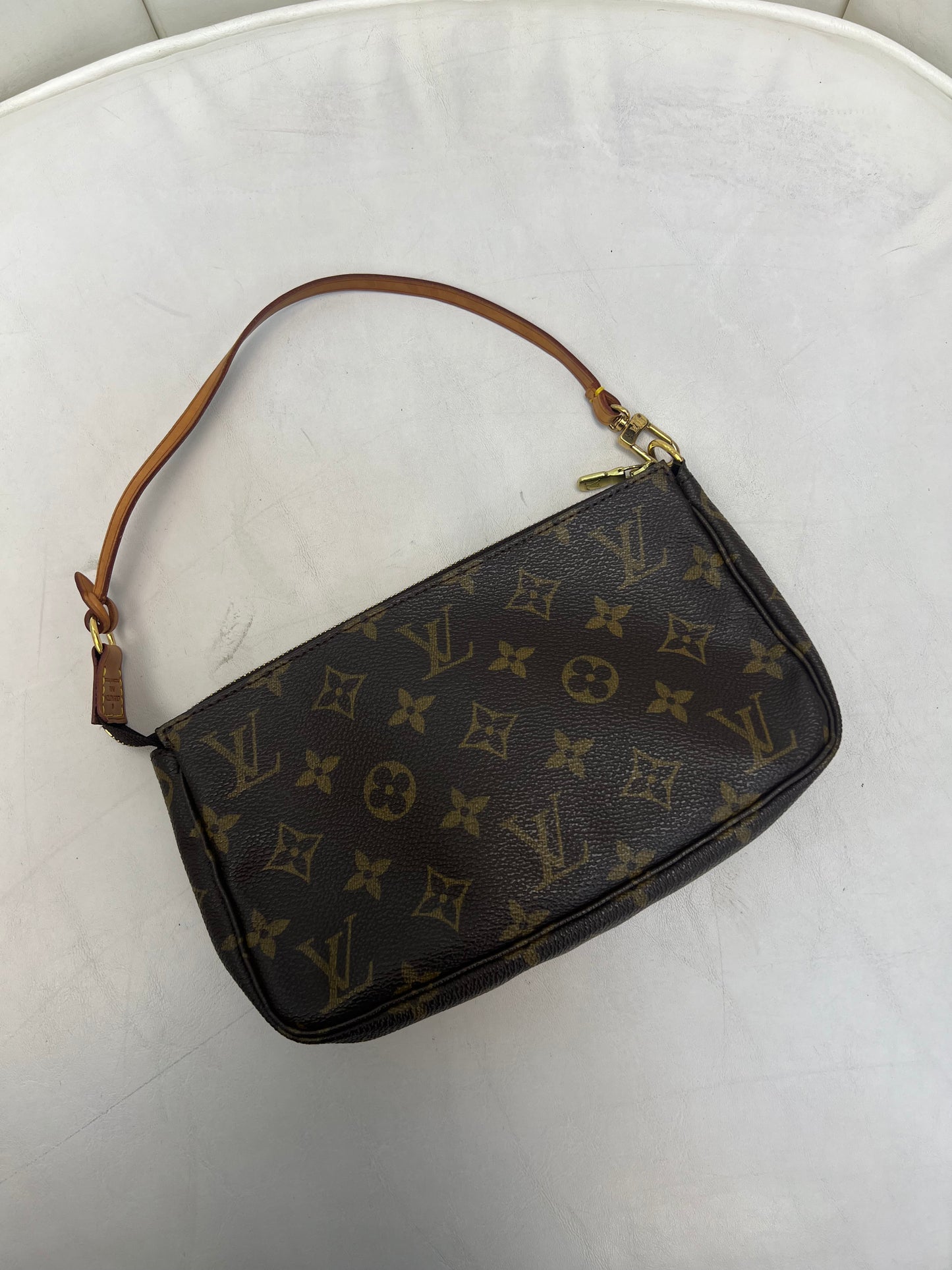 Louis Vuitton Pochette Monogram