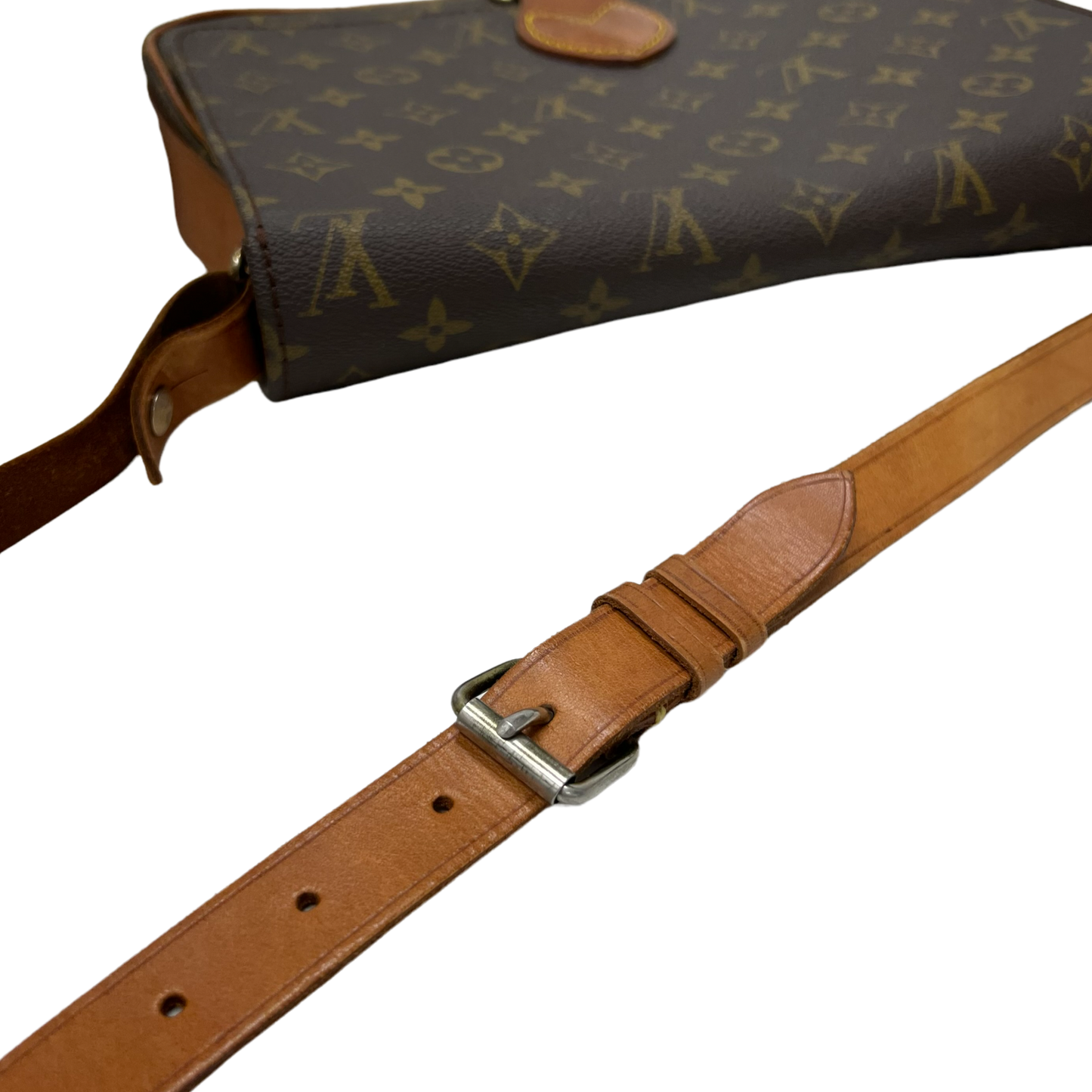 Louis Vuitton Cartouchiere 26