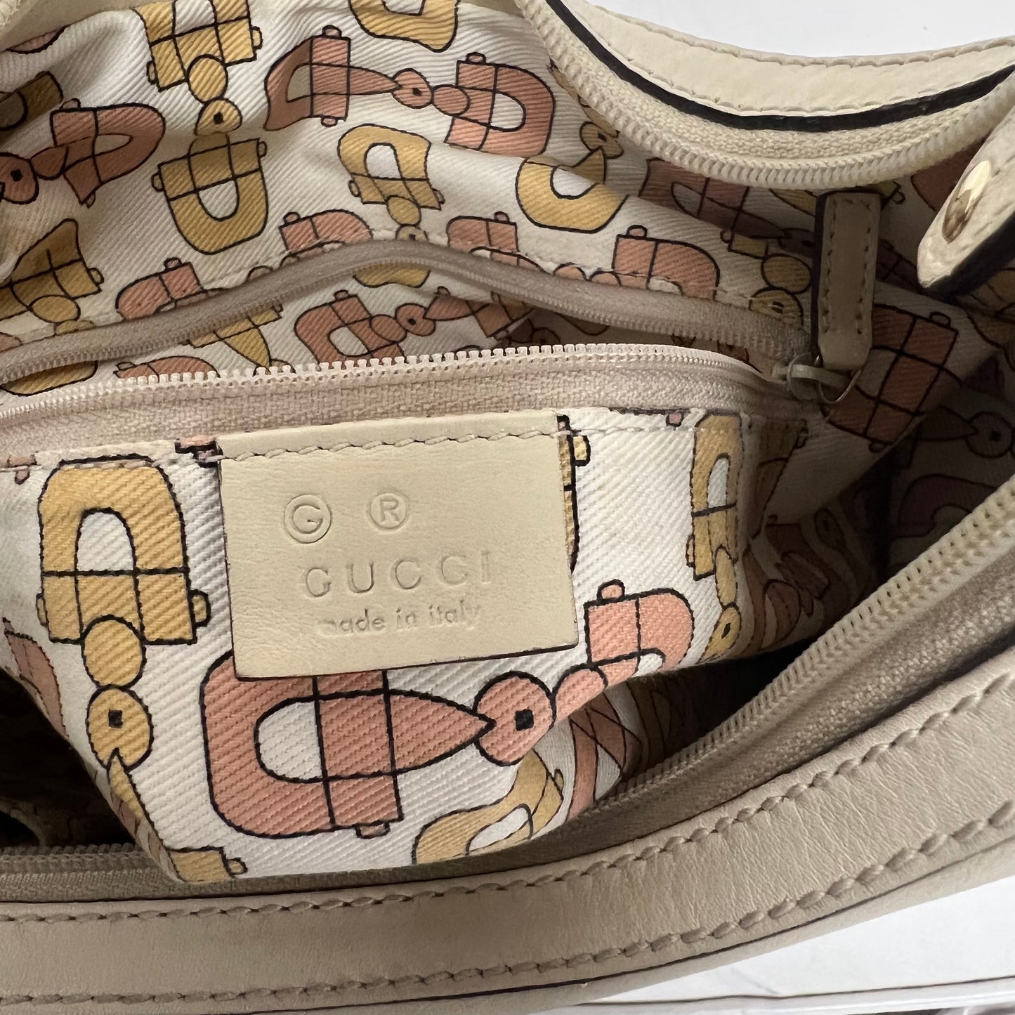 Gucci Hysteria Crest Guccissima Leather Hobo