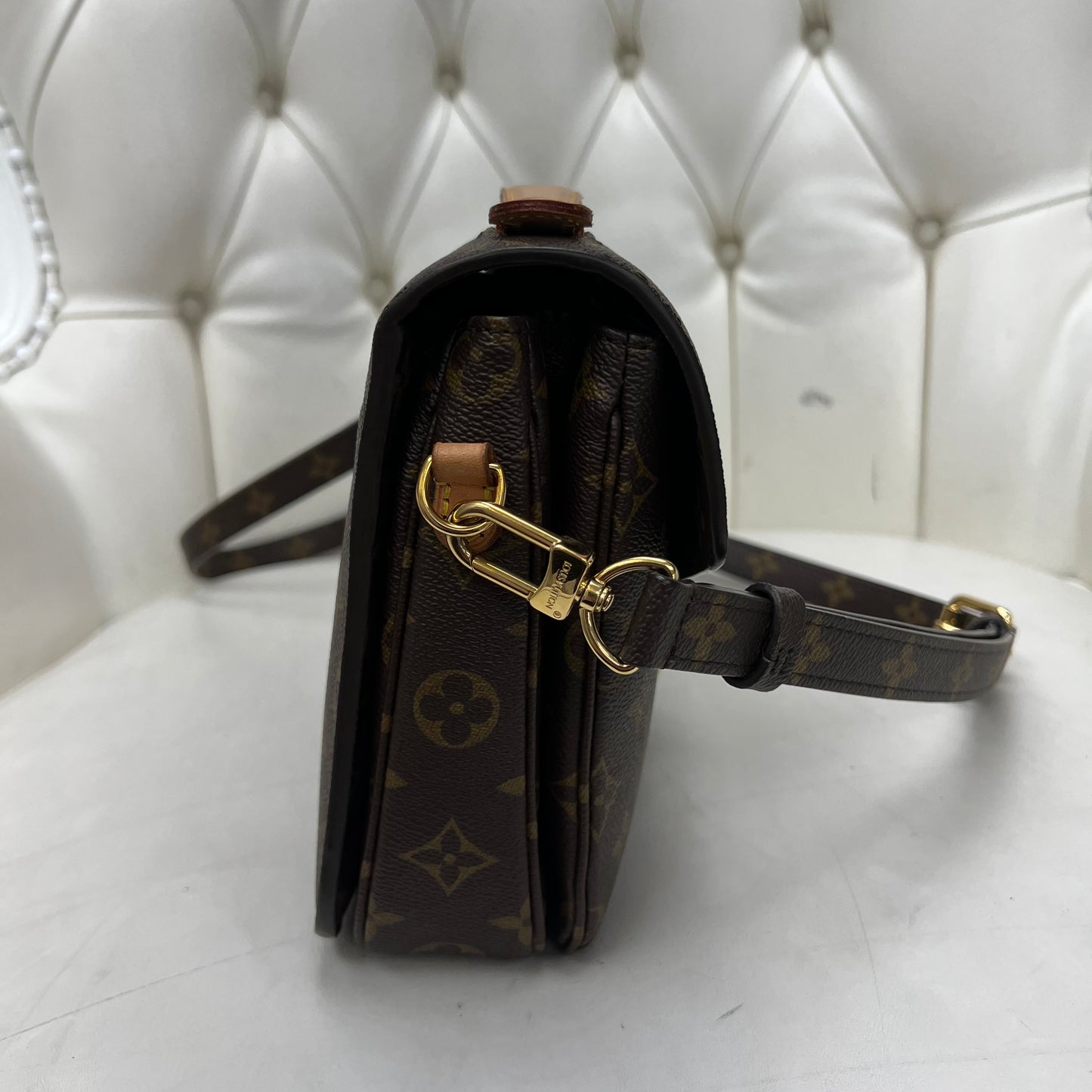 Louis Vuitton Pochette Métis Monogram