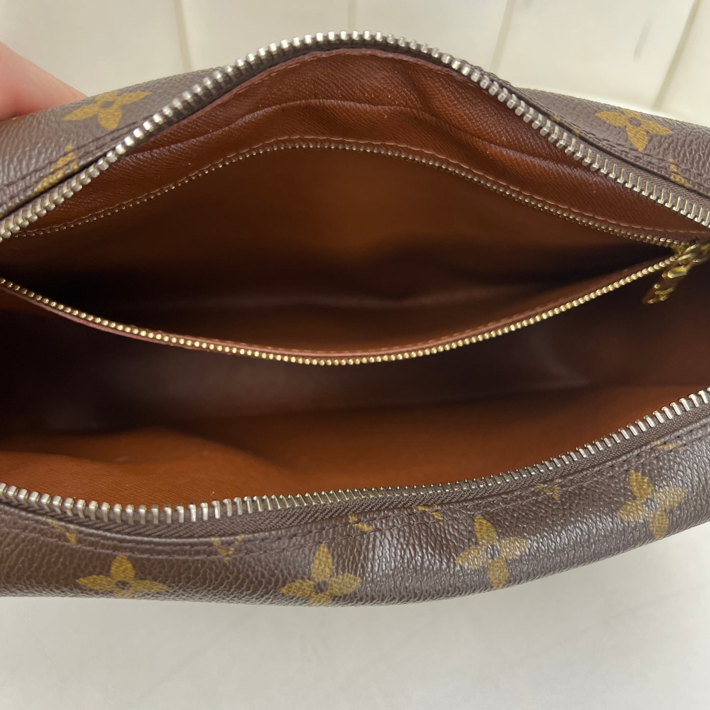 Louis Vuitton Trocadero 27 Monogram