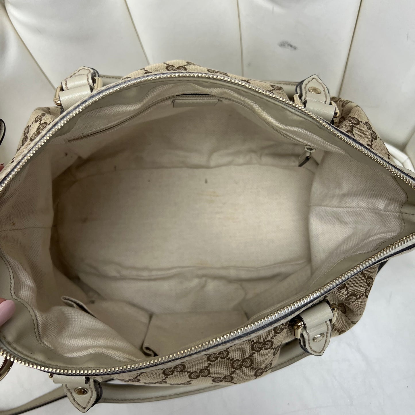 Gucci Sukey Top Handle Satchel