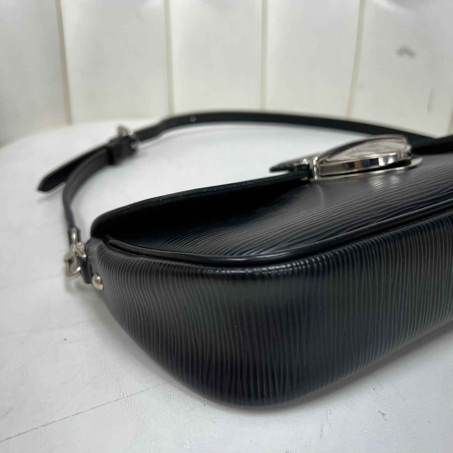 Louis Vuitton Montaigne Clutch Black Epi