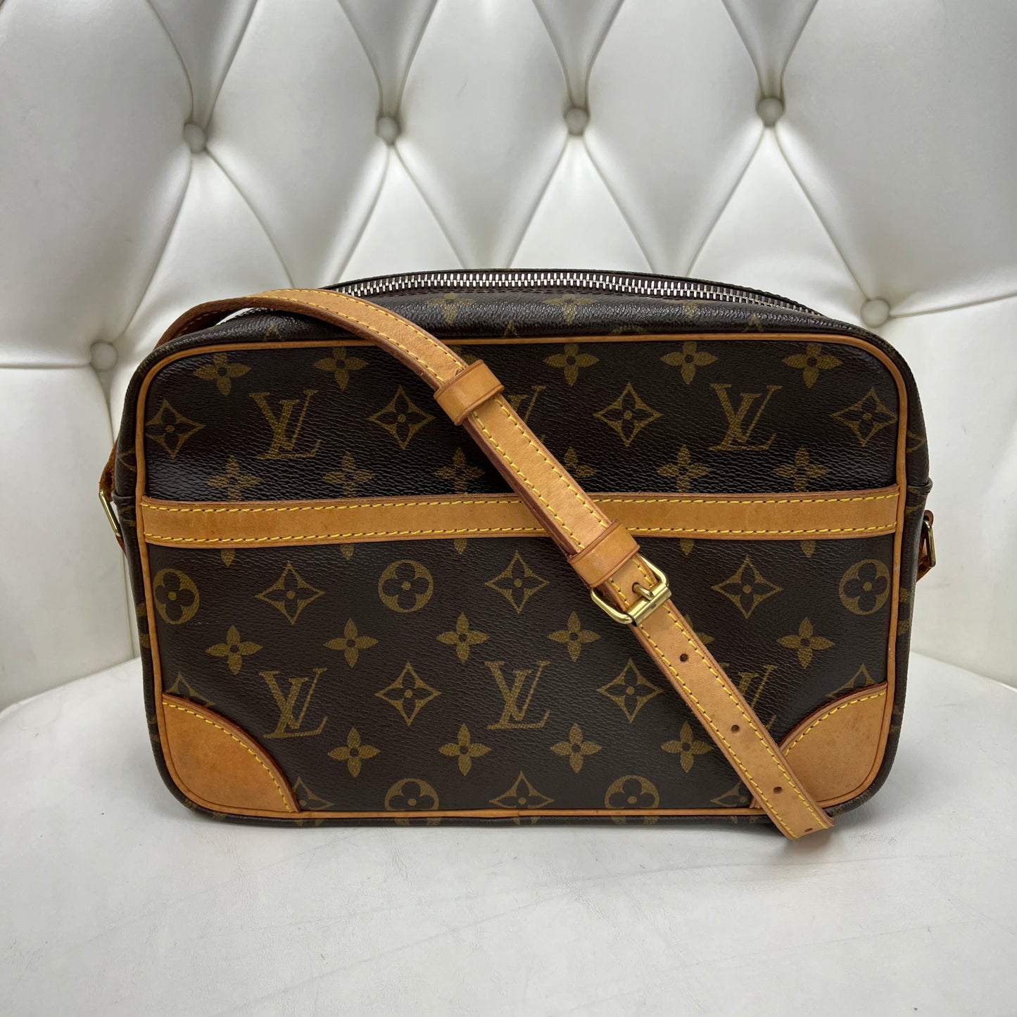 Louis Vuitton Trocadero 27 Monogram