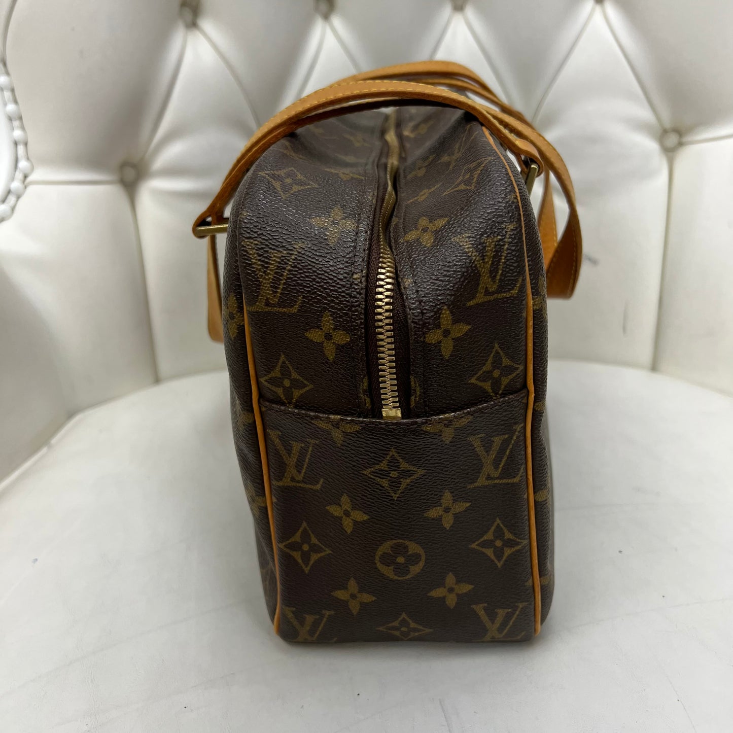 Louis Vuitton Cite Monogram MM