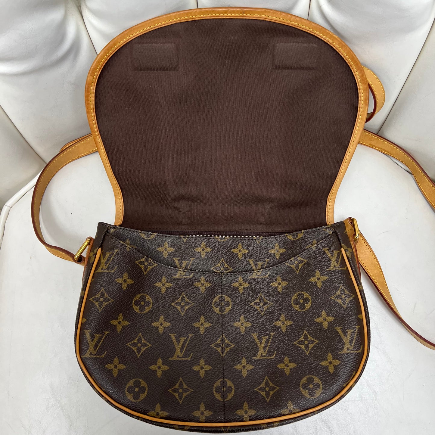 Louis Vuitton Menilmontant PM Monogram