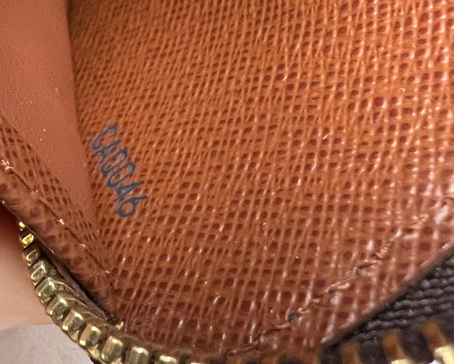 Louis Vuitton Zippy Wallet Monogram Brown
