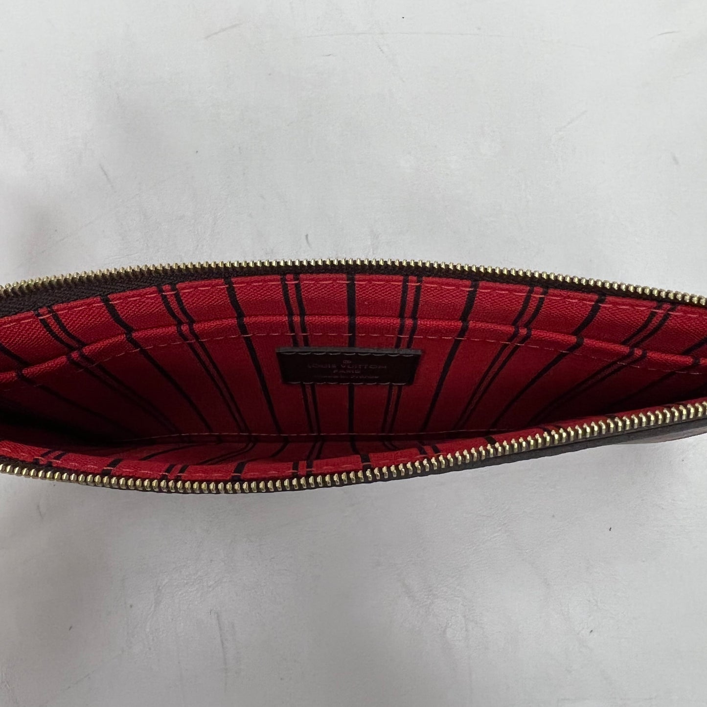 Louis Vuitton Neverfull Pouch Damier Ebene Red