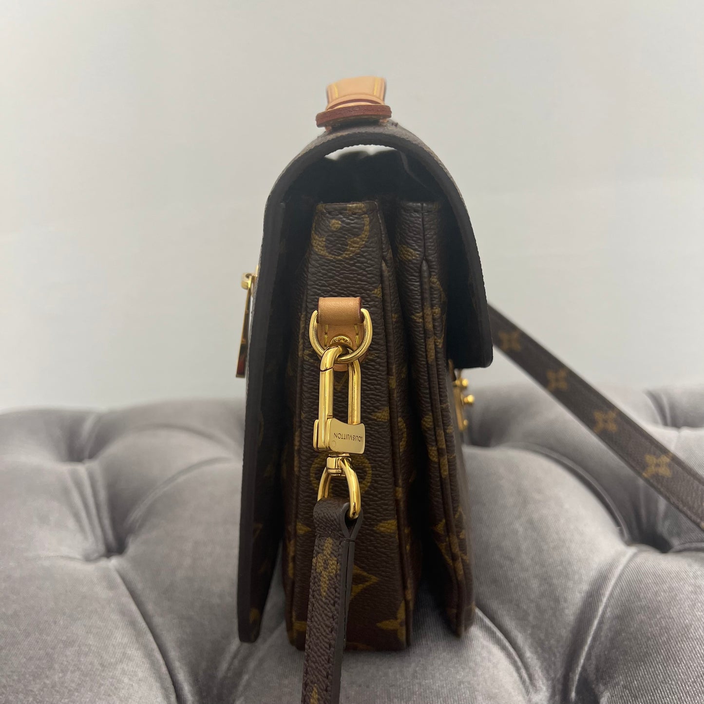Louis Vuitton Pochette Métis Monogram