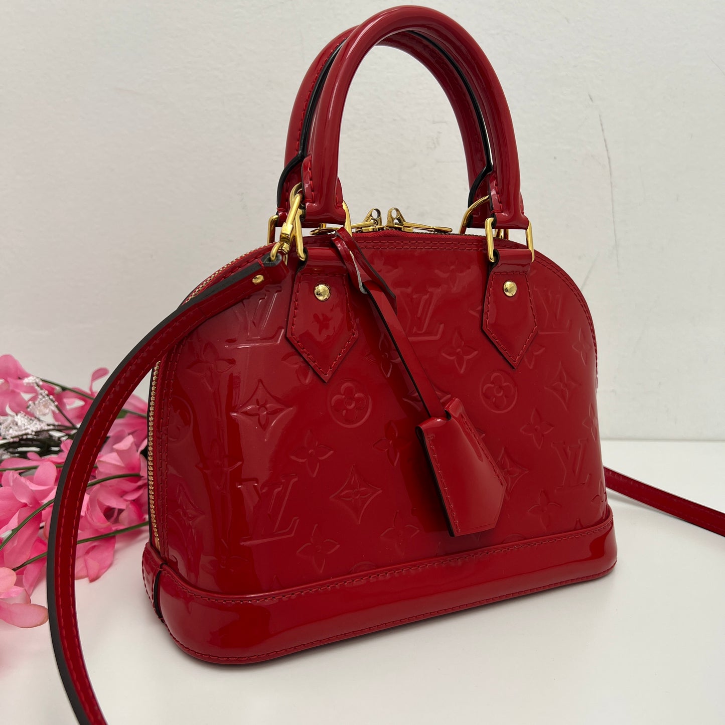 Louis Vuitton Alma BB Vernis Rose Indian