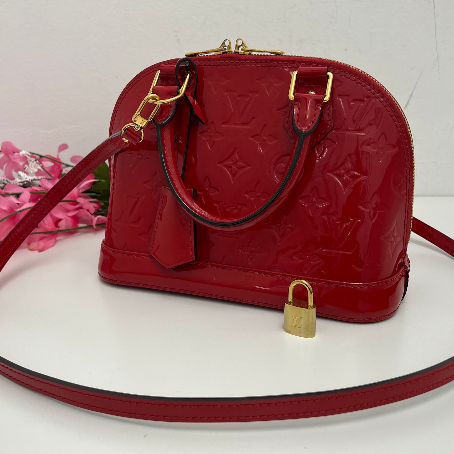 Louis Vuitton Alma BB Vernis Rose Indian