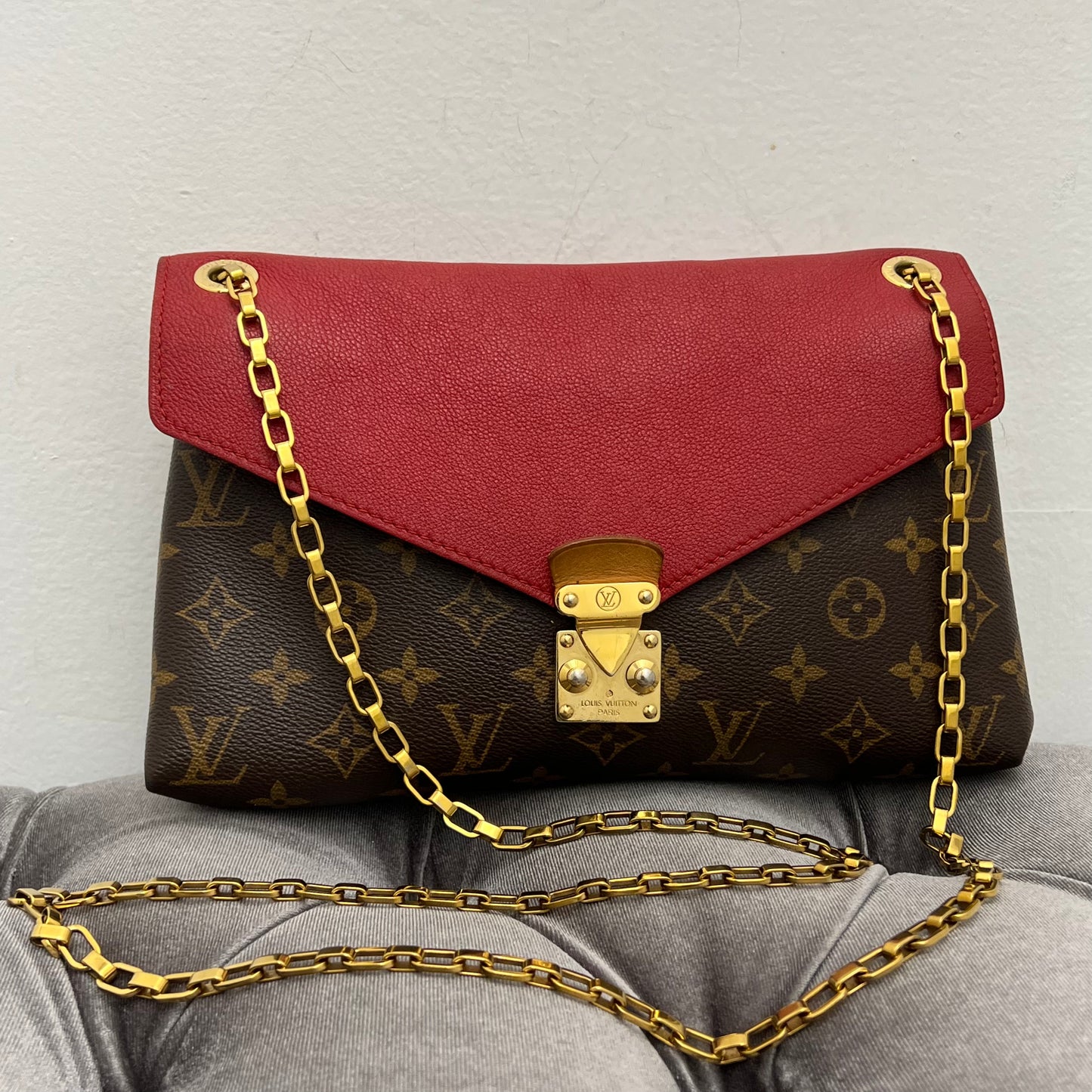 Louis Vuitton Pallas Chain Shoulder Bag Monogram Red