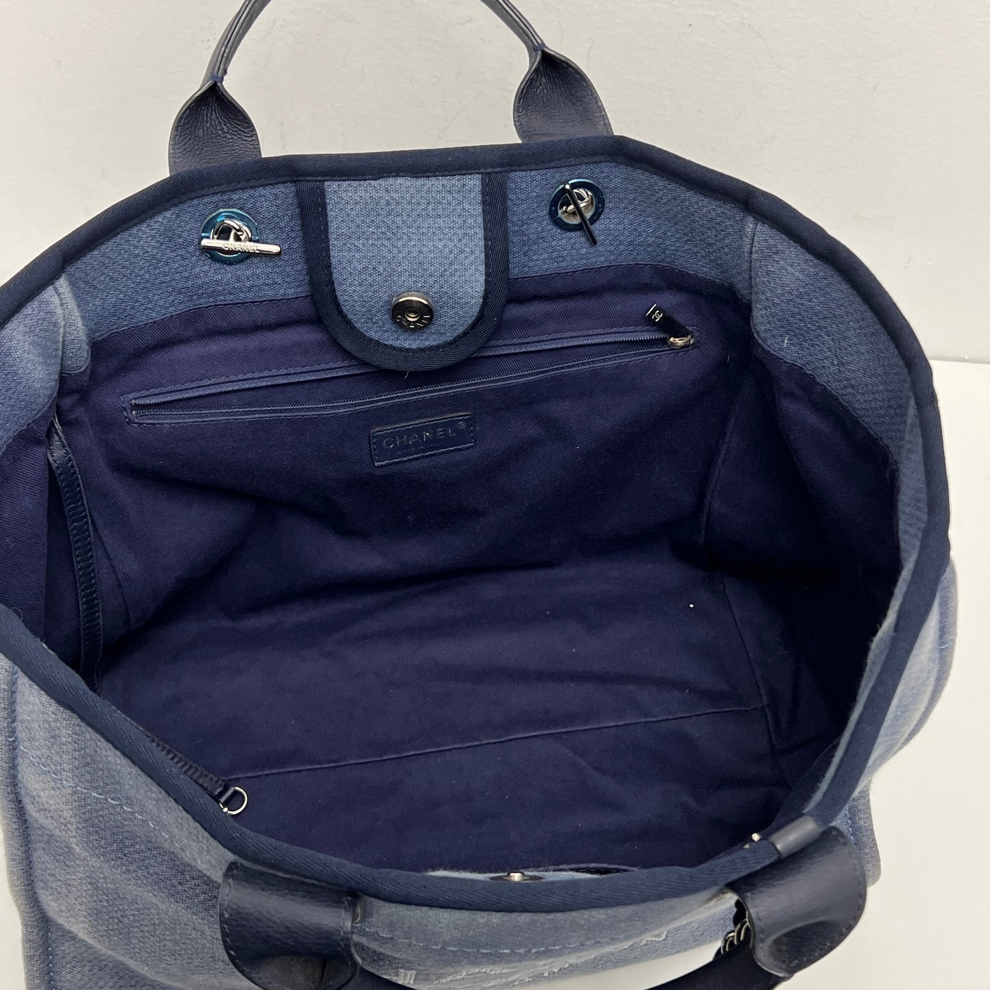 Chanel Deauville Tote Denim Medium hi