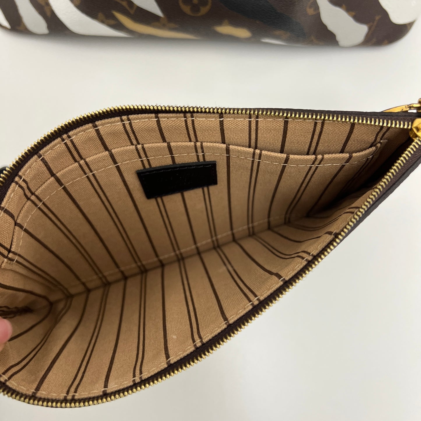 Louis Vuitton x League of Legends Limited Edition Neverfull MM with Pouch