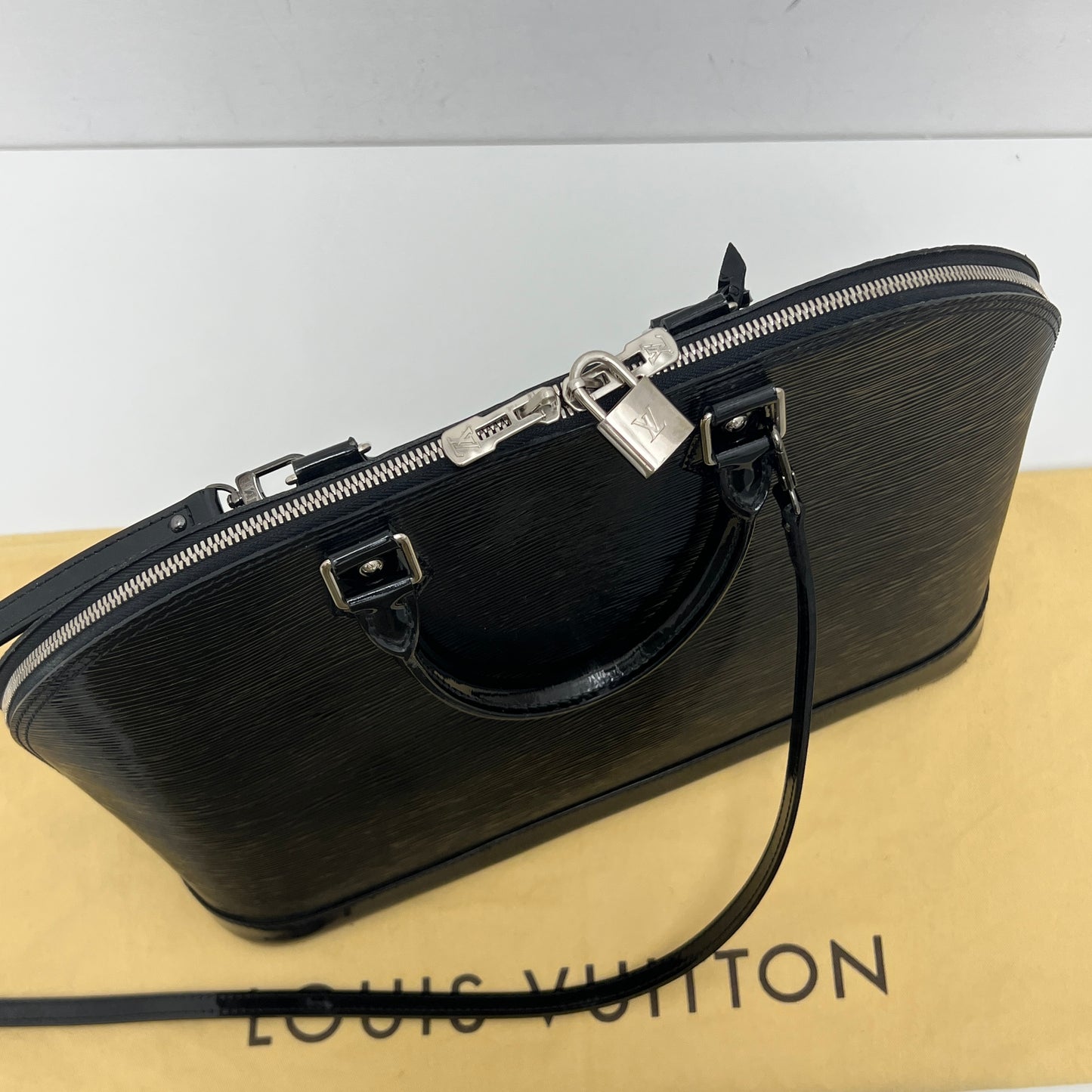 Louis Vuitton Alma Gm Black Epi Electric Patent