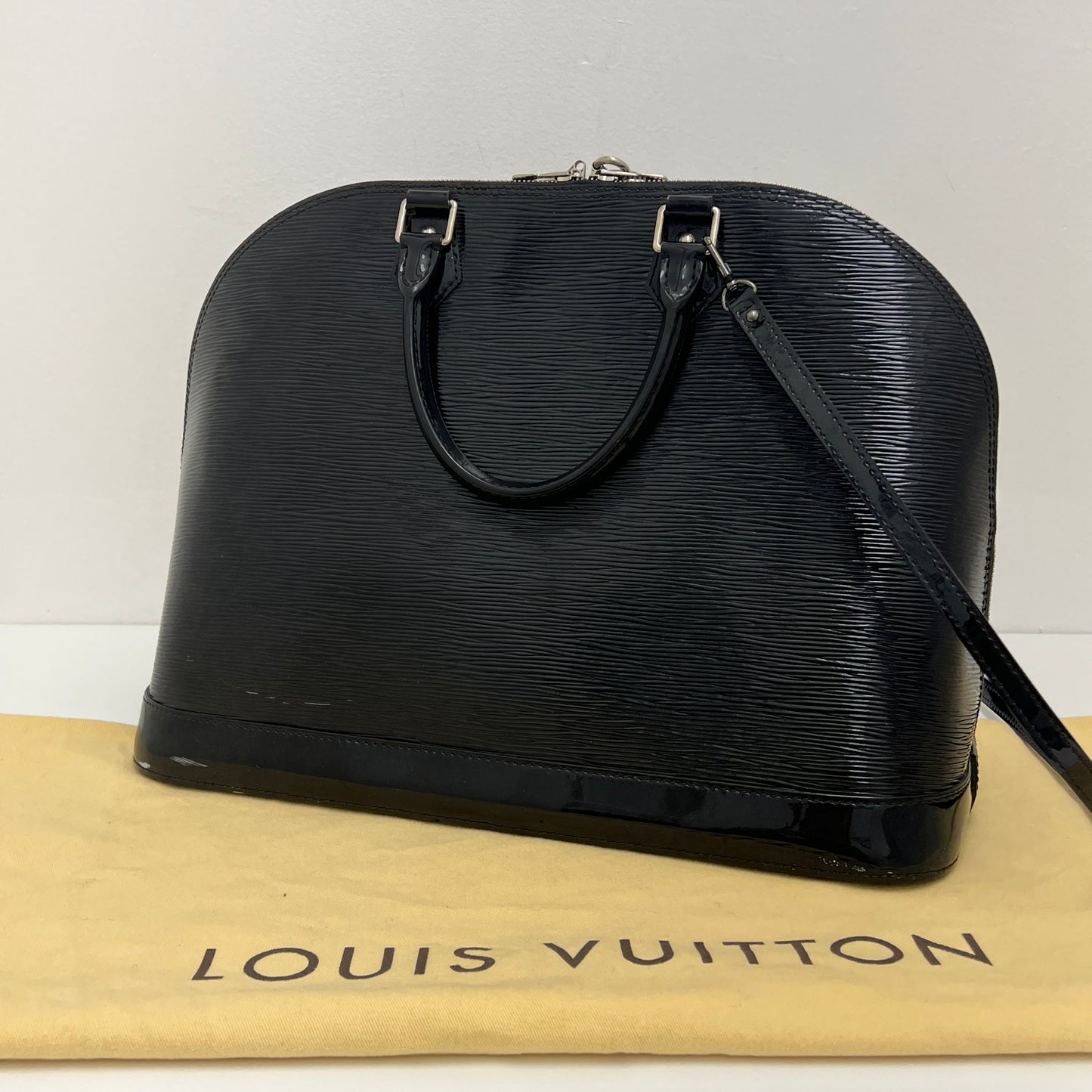 Louis Vuitton Alma Gm Black Epi Electric Patent