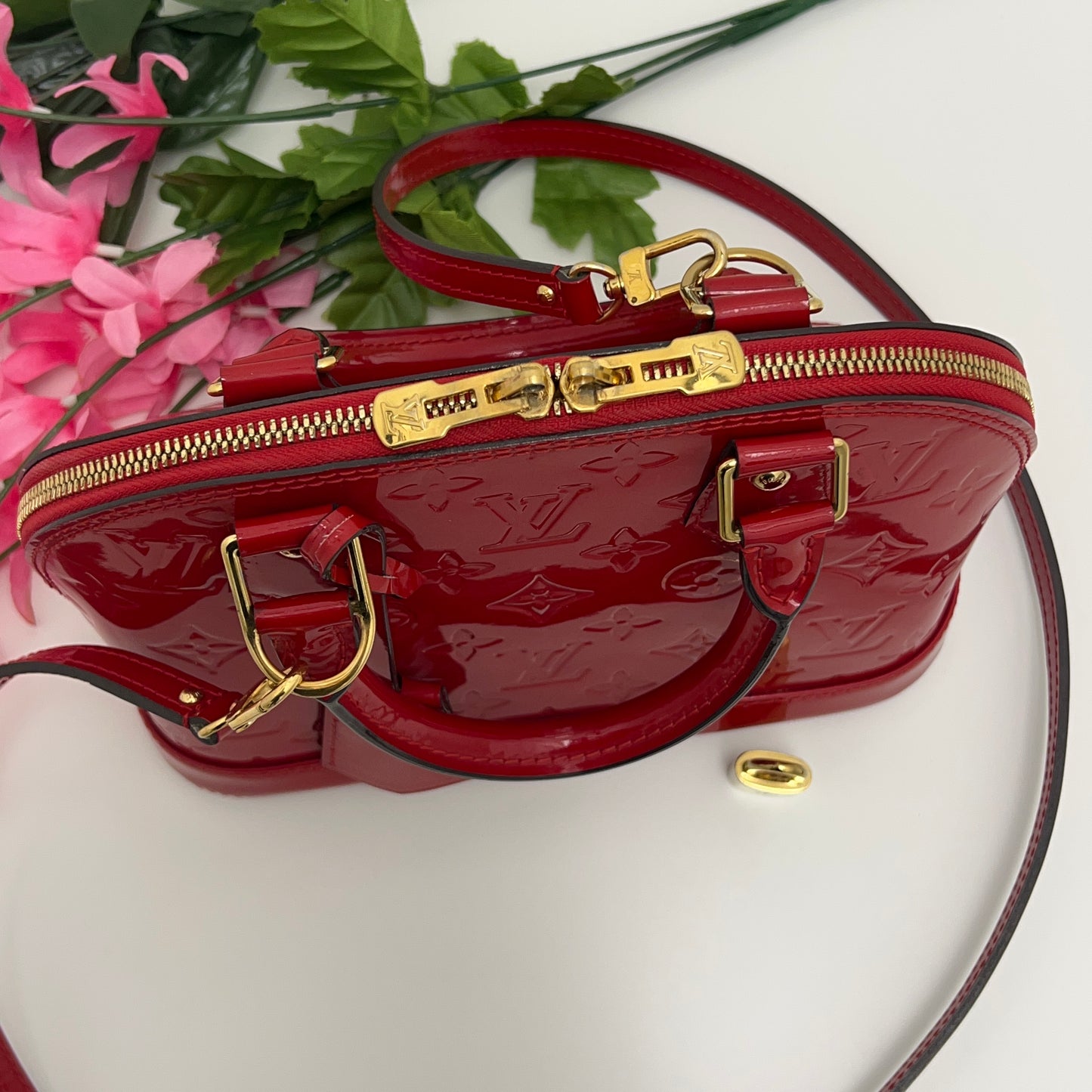Louis Vuitton Alma BB Vernis Rose Indian