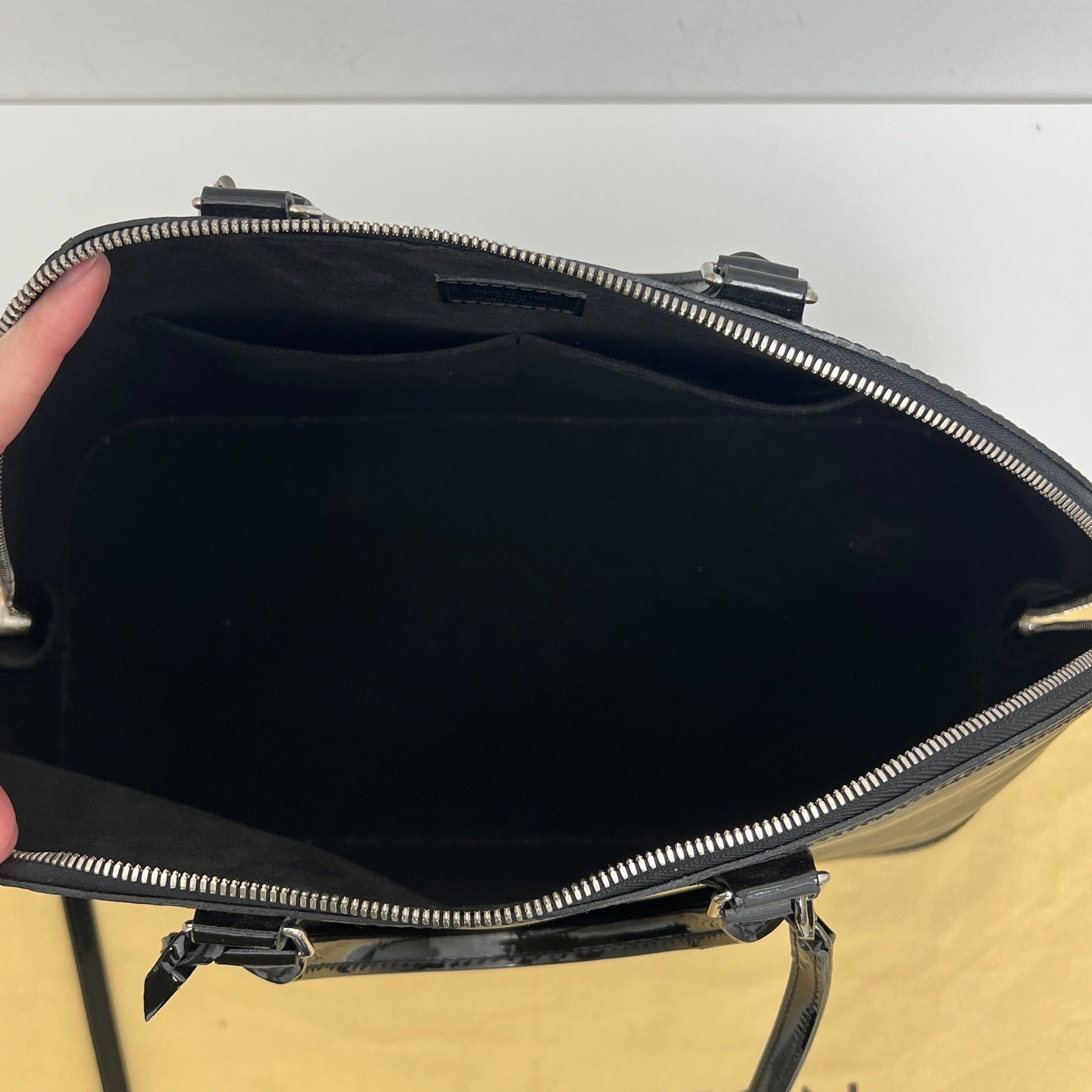 Louis Vuitton Alma Gm Black Epi Electric Patent
