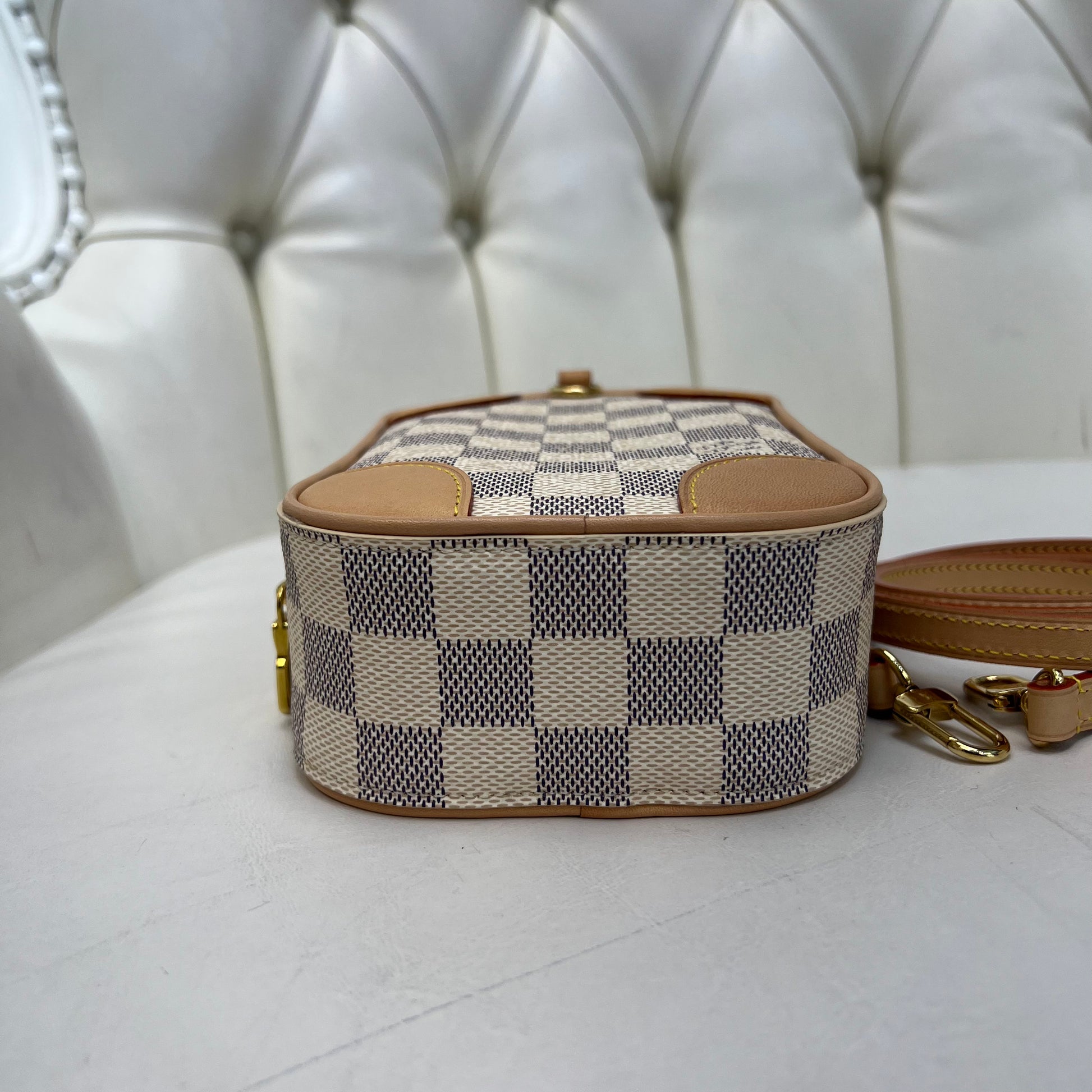 Louis Vuitton Tahitienne Damier Azur Clemence Wallet Pink