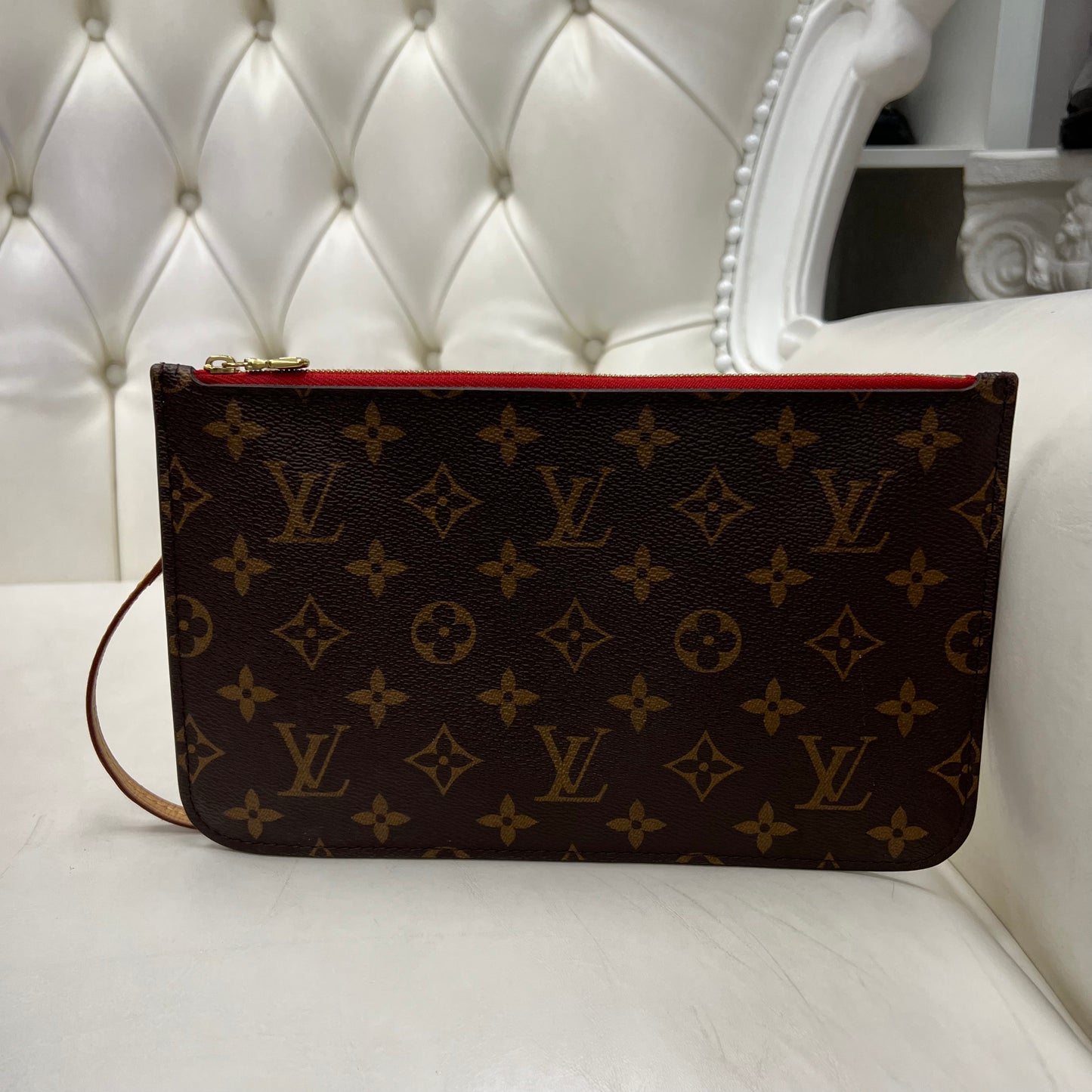 Louis Vuitton Neverfull Pouch Monogram Red