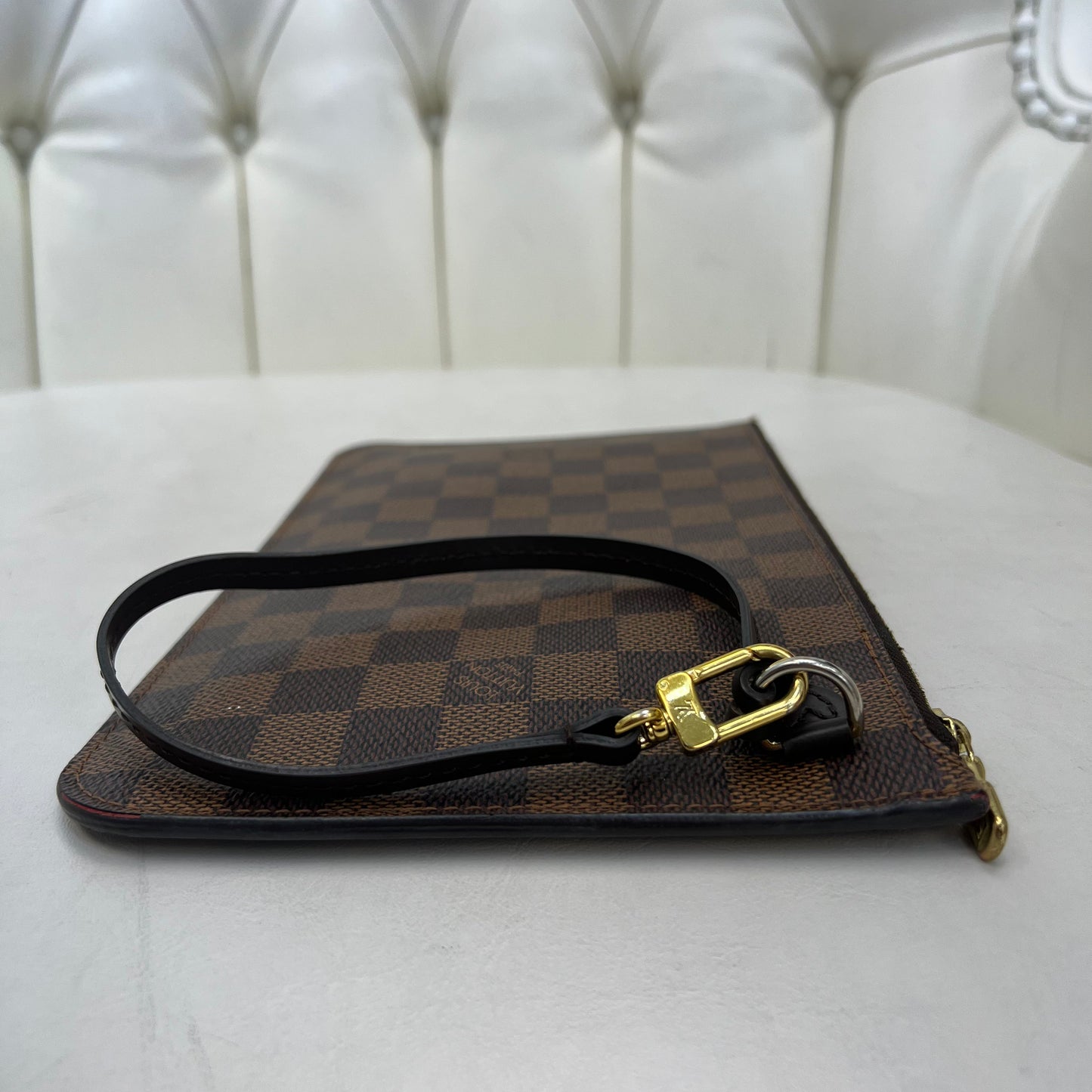 Louis Vuitton Neverfull Pouch Damier Ebene Red