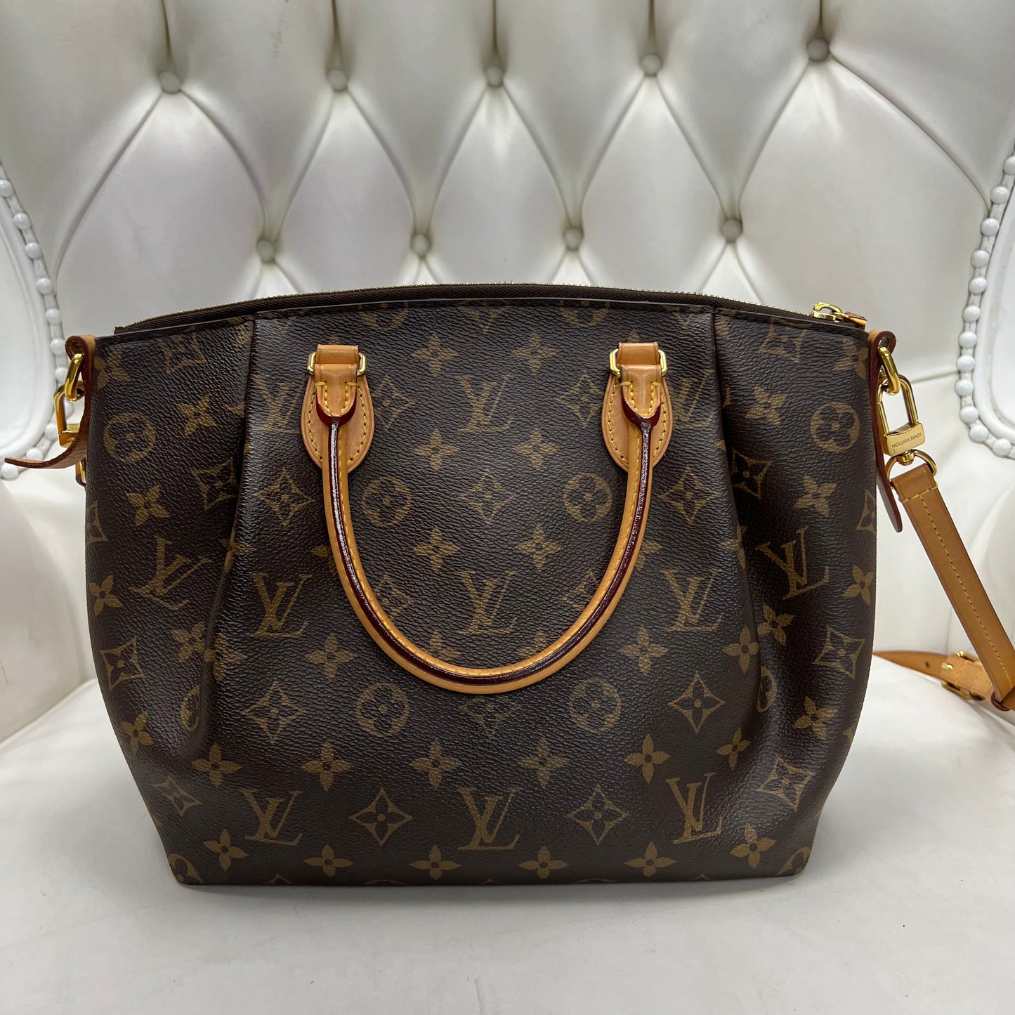 Louis Vuitton Turenne Monogram MM