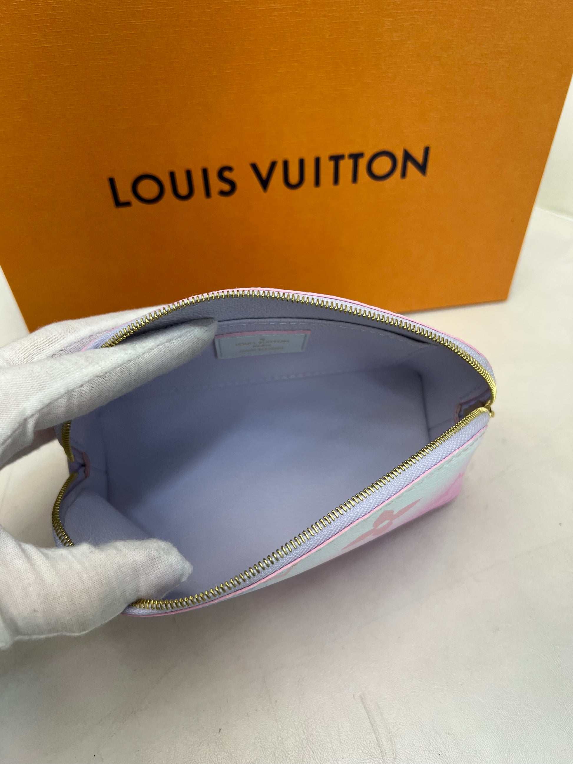 Louis Vuitton OnthegoPM sunrise pastel monogram