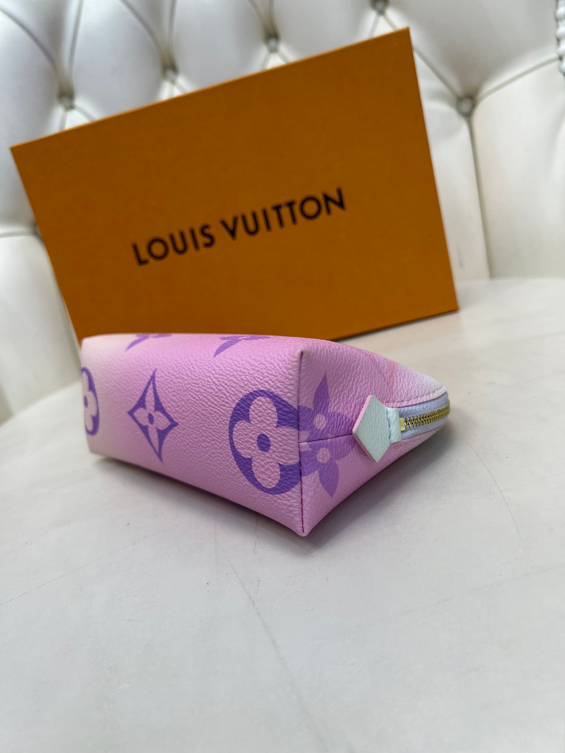 Louis Vuitton Monogram Giant Sunrise Pastel Cosmetic Pouch – J