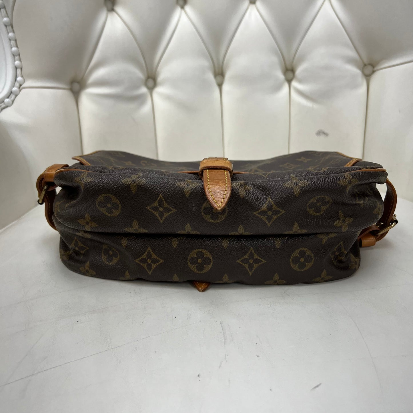 Louis Vuitton Saumur 30 Crossbody Monogram