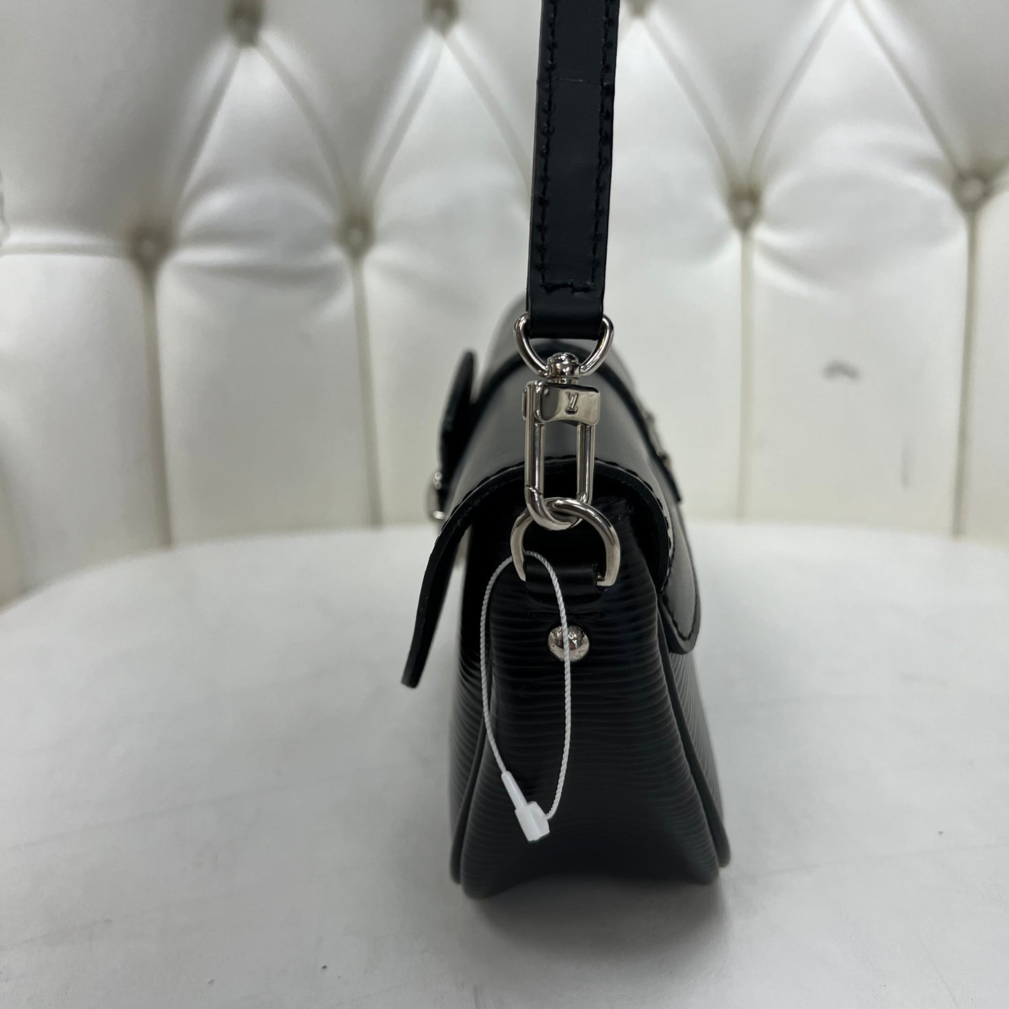 Louis Vuitton Montaigne Clutch Black Epi