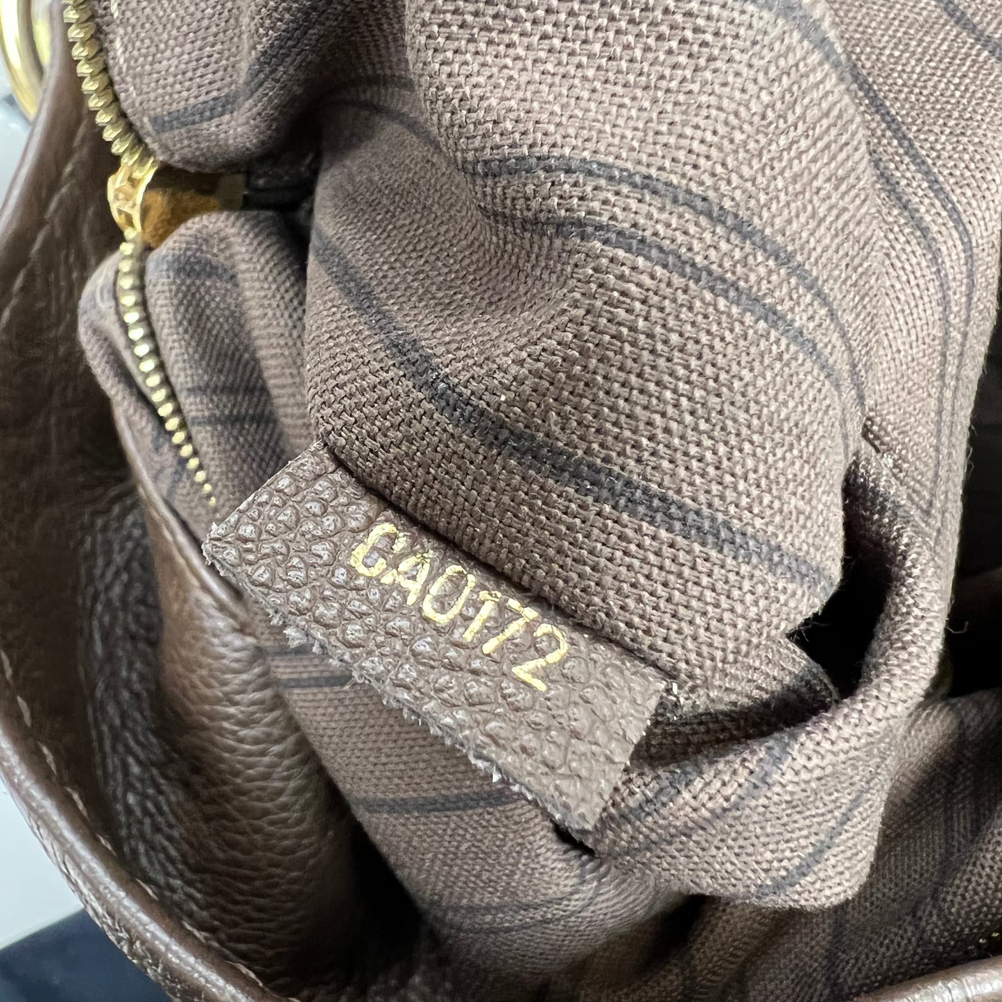 Louis Vuitton Ombre Empreinte Leather Artsy MM