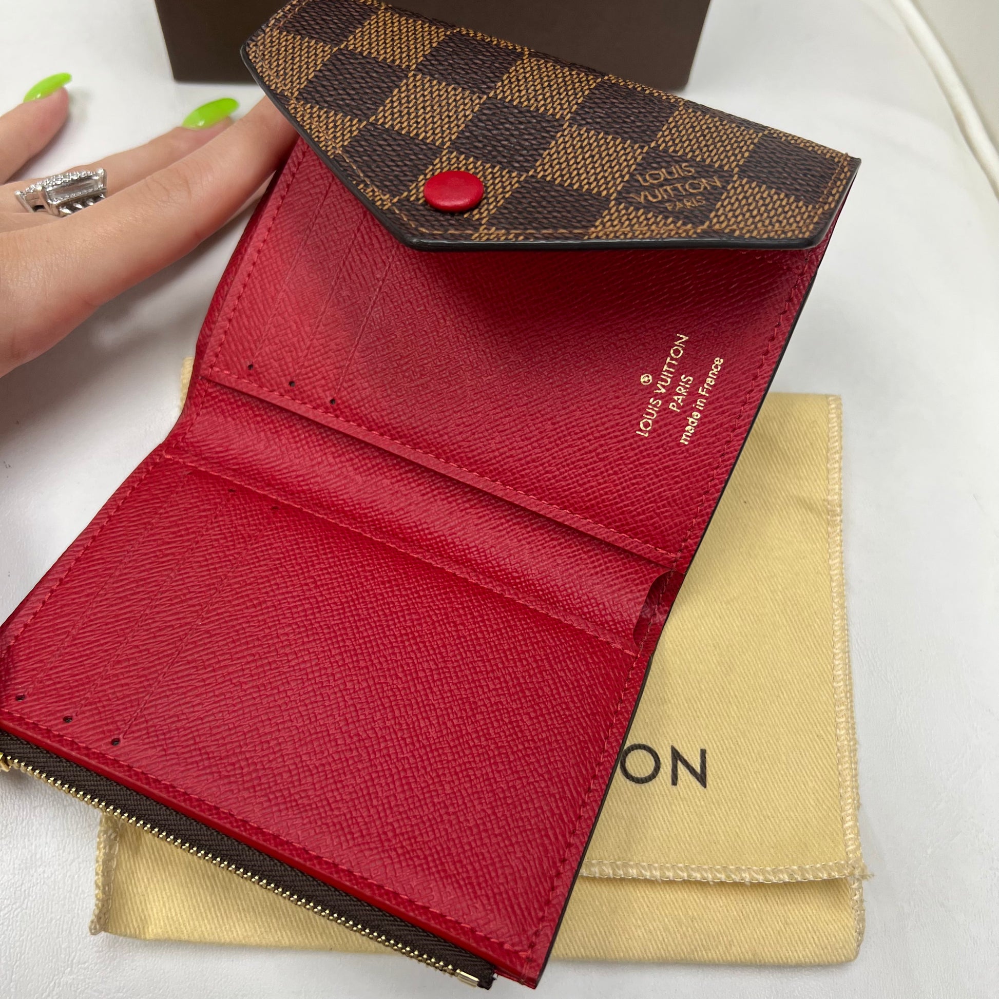 Louis Vuitton Eugenie Wallet Monogram – J'Adore Wakefield