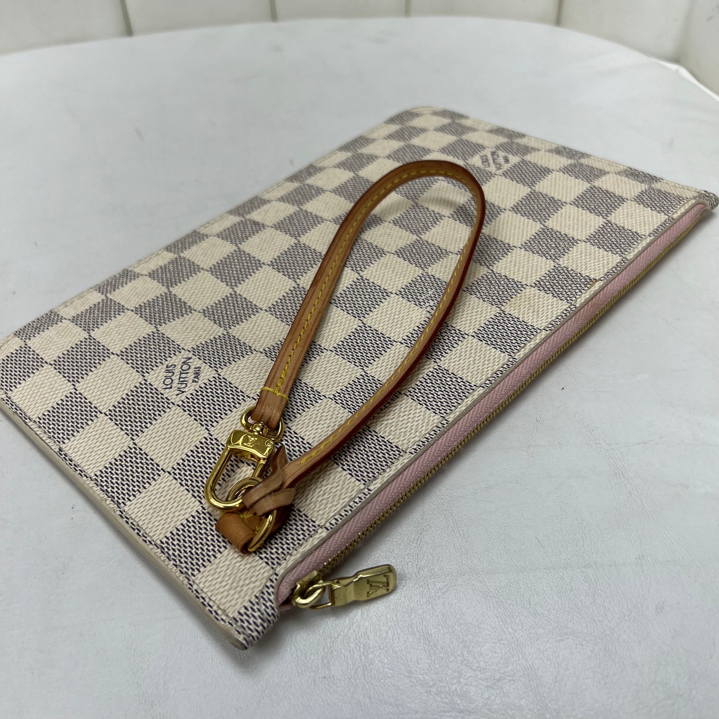 Louis Vuitton Neverfull Pouch Damier Azur Rose Ballerine