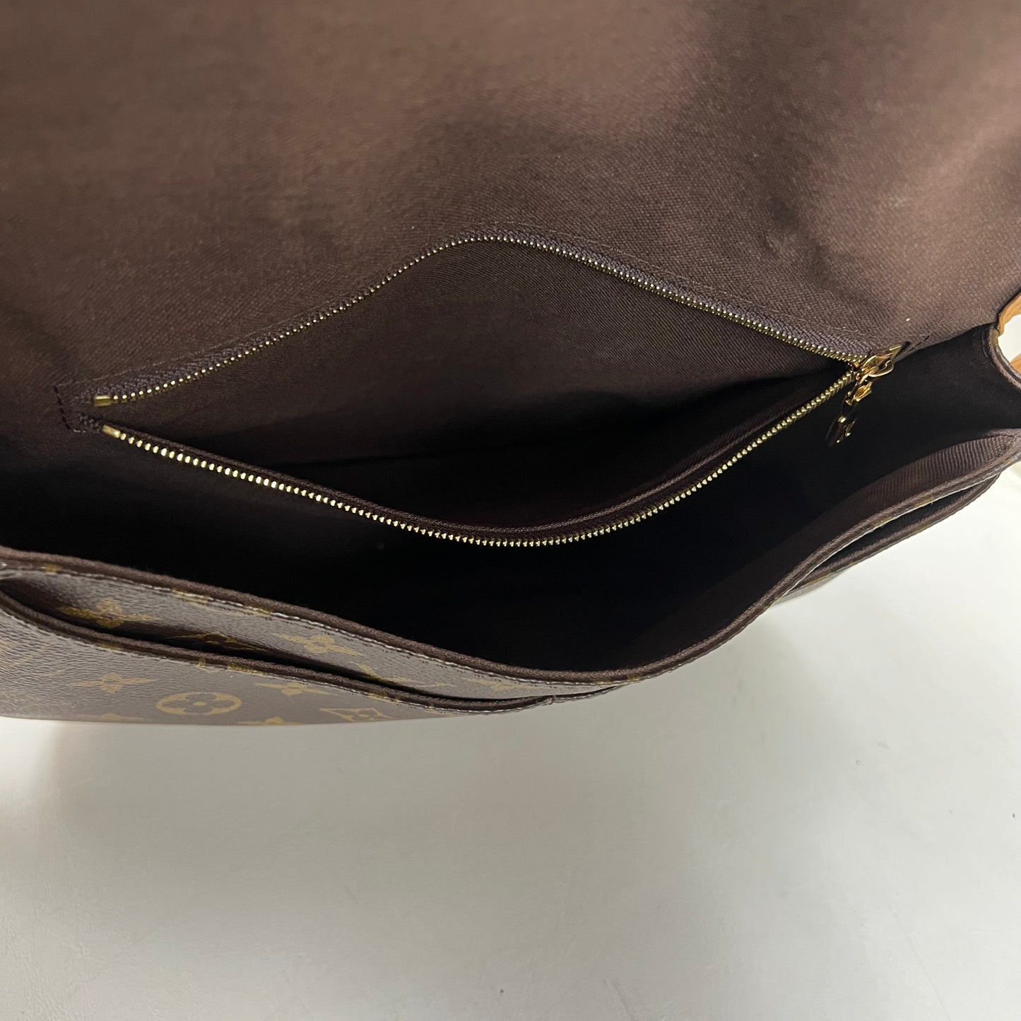 Louis Vuitton Menilmontant PM Monogram