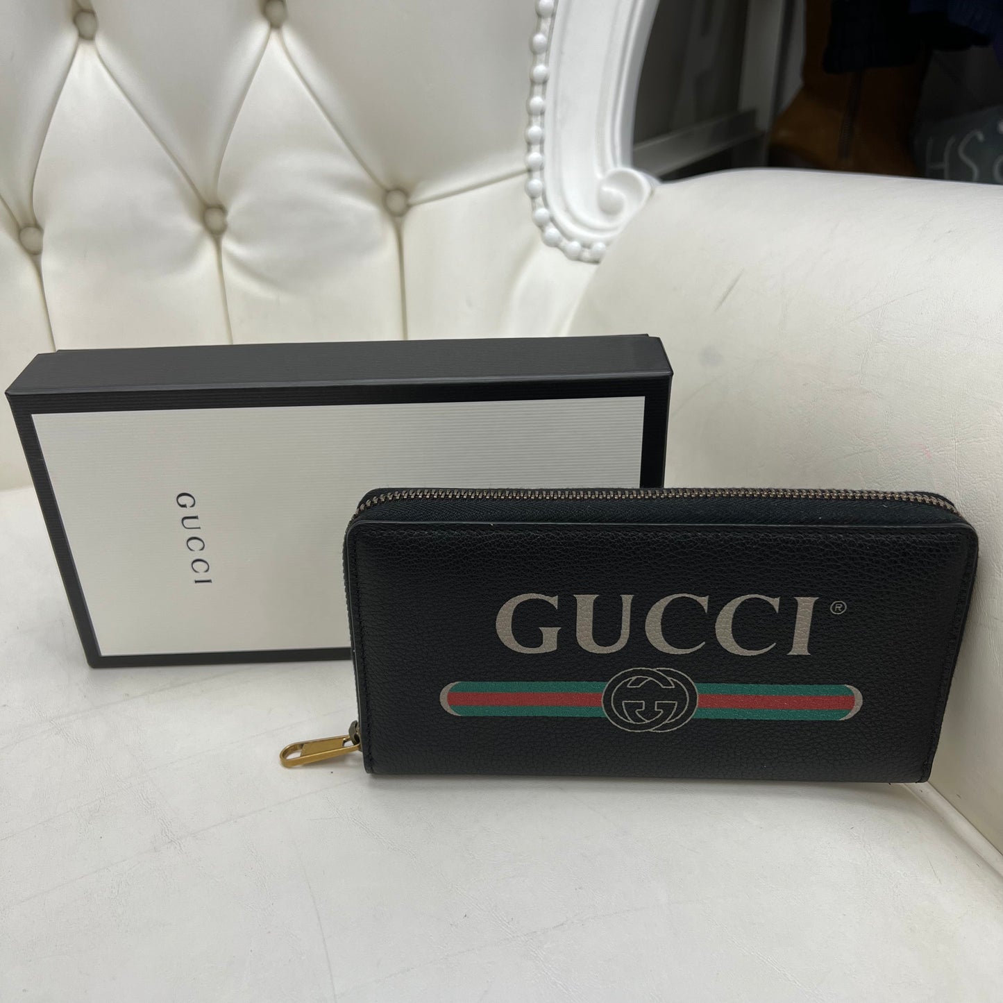 Gucci Black Leather Zip Wallet